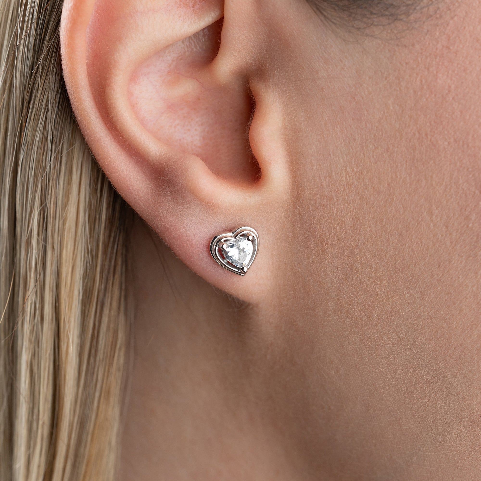 MINIMALISTISKA HJÄRTÖRHÄNGEN | 925 SILVER