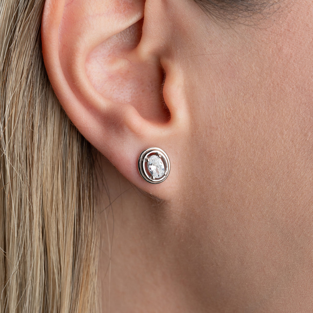 MINIMALISTISKA OVALA ÖRHÄNGEN | 925 SILVER