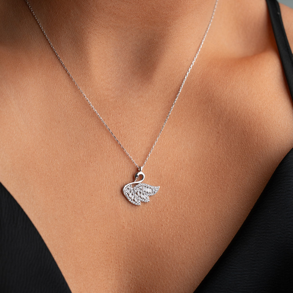 SVANHALSBAND MED ZIRKONER | 925 SILVER