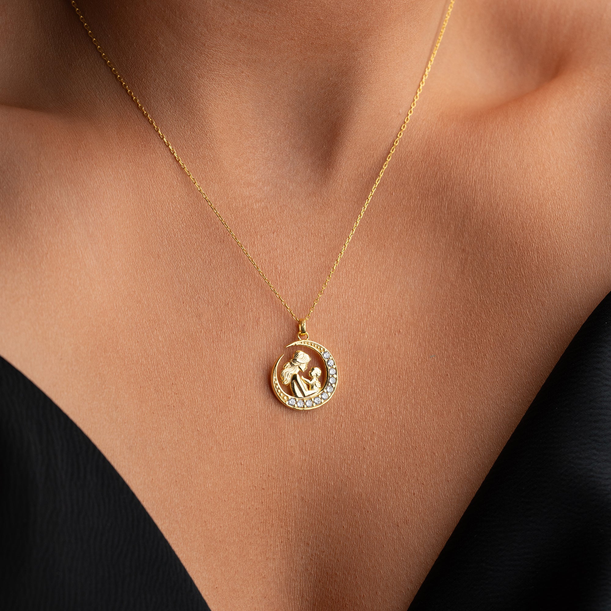 MAMMA & BARN MEDALJONG MED ZIRKONER | 925 SILVER