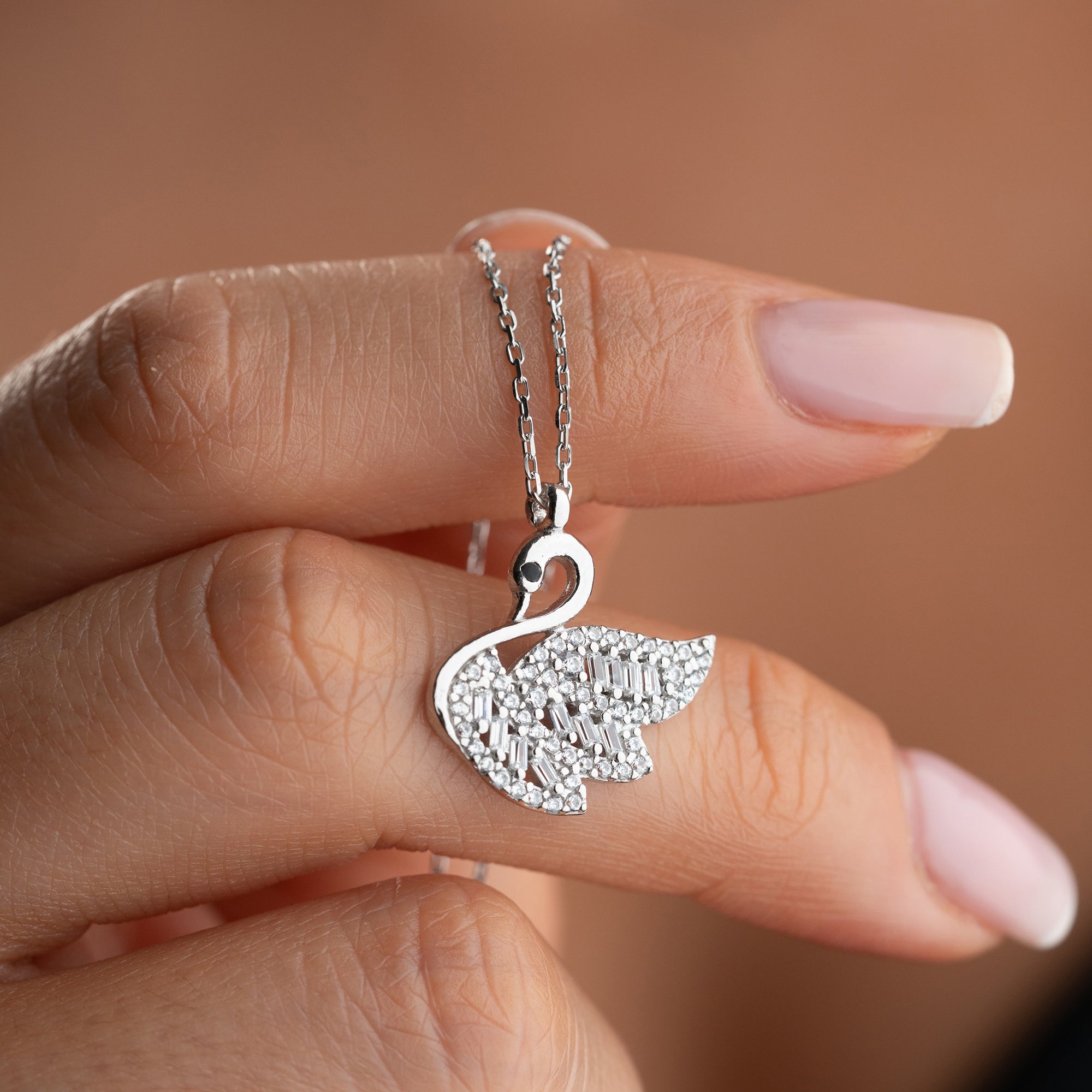 SVANHALSBAND MED ZIRKONER | 925 SILVER