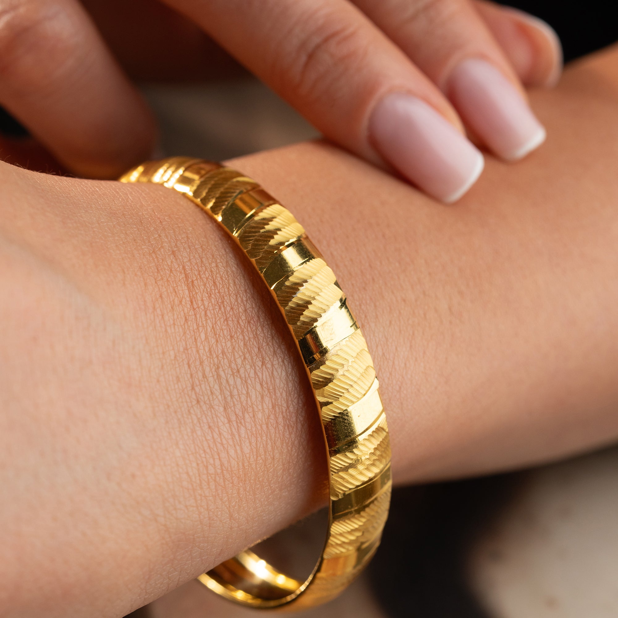 RÄFFLAD ARMRING | 925 SILVER