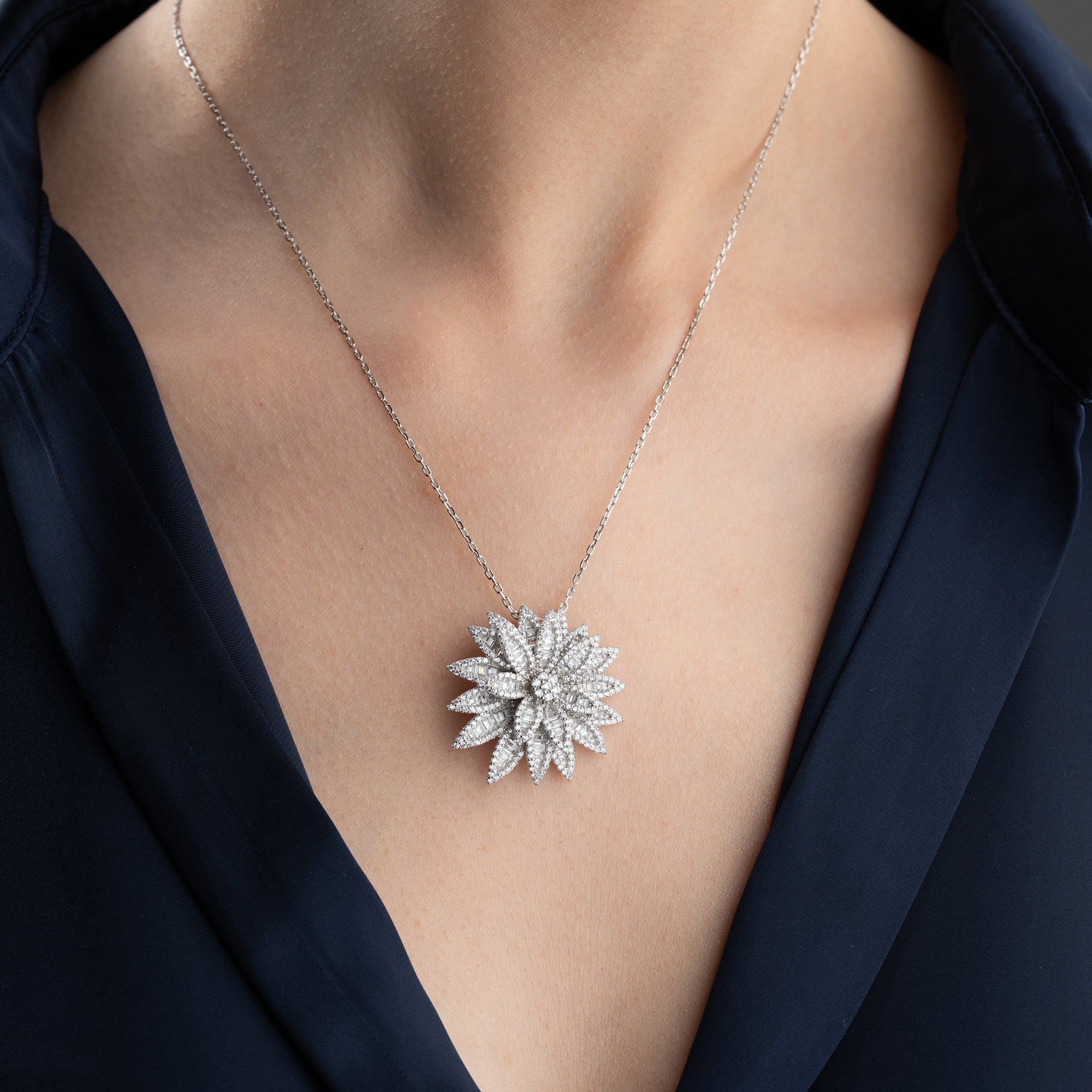 ZIRKONIA LOTUS HALSHALSBAND | 925 SILVER