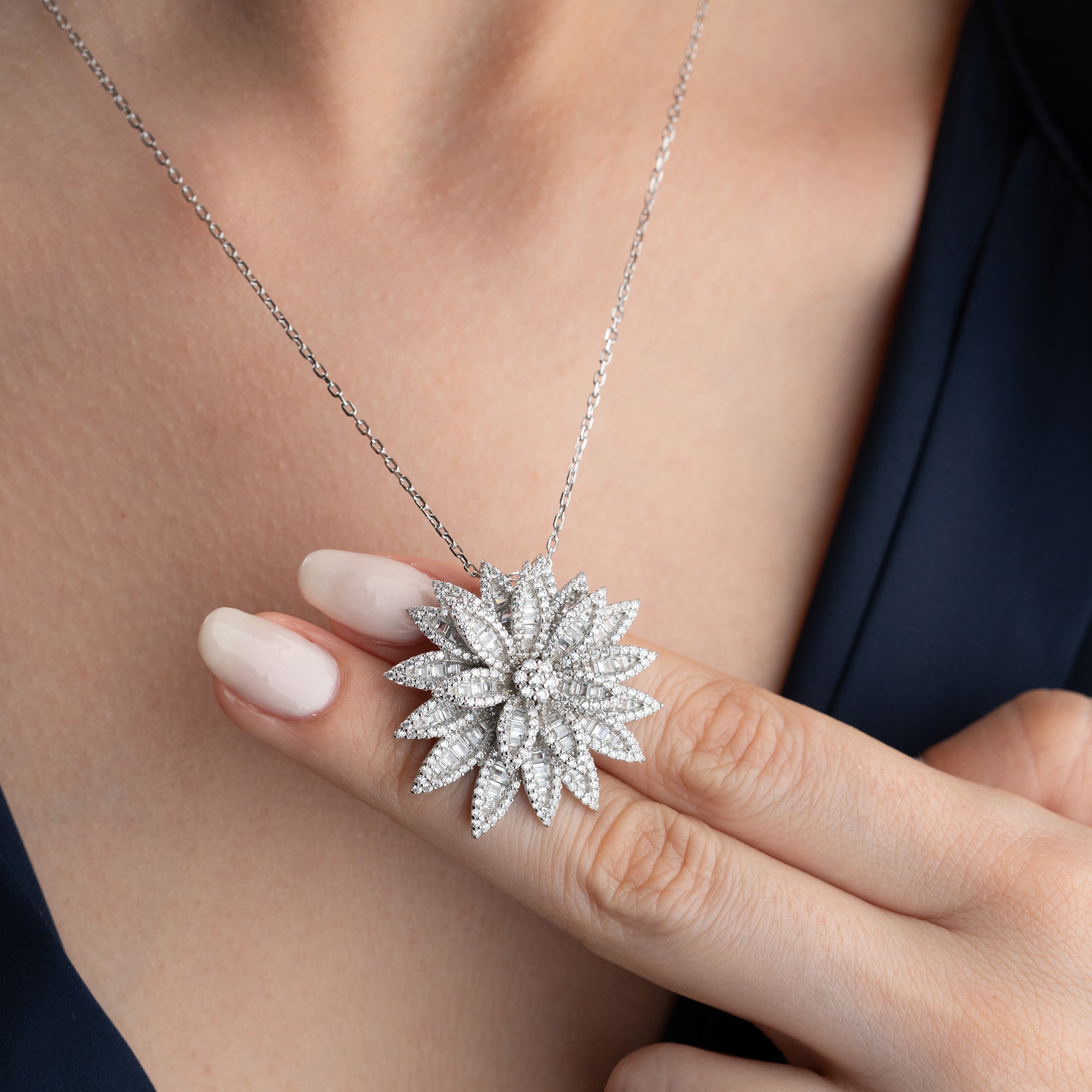 ZIRKONIA LOTUS HALSHALSBAND | 925 SILVER