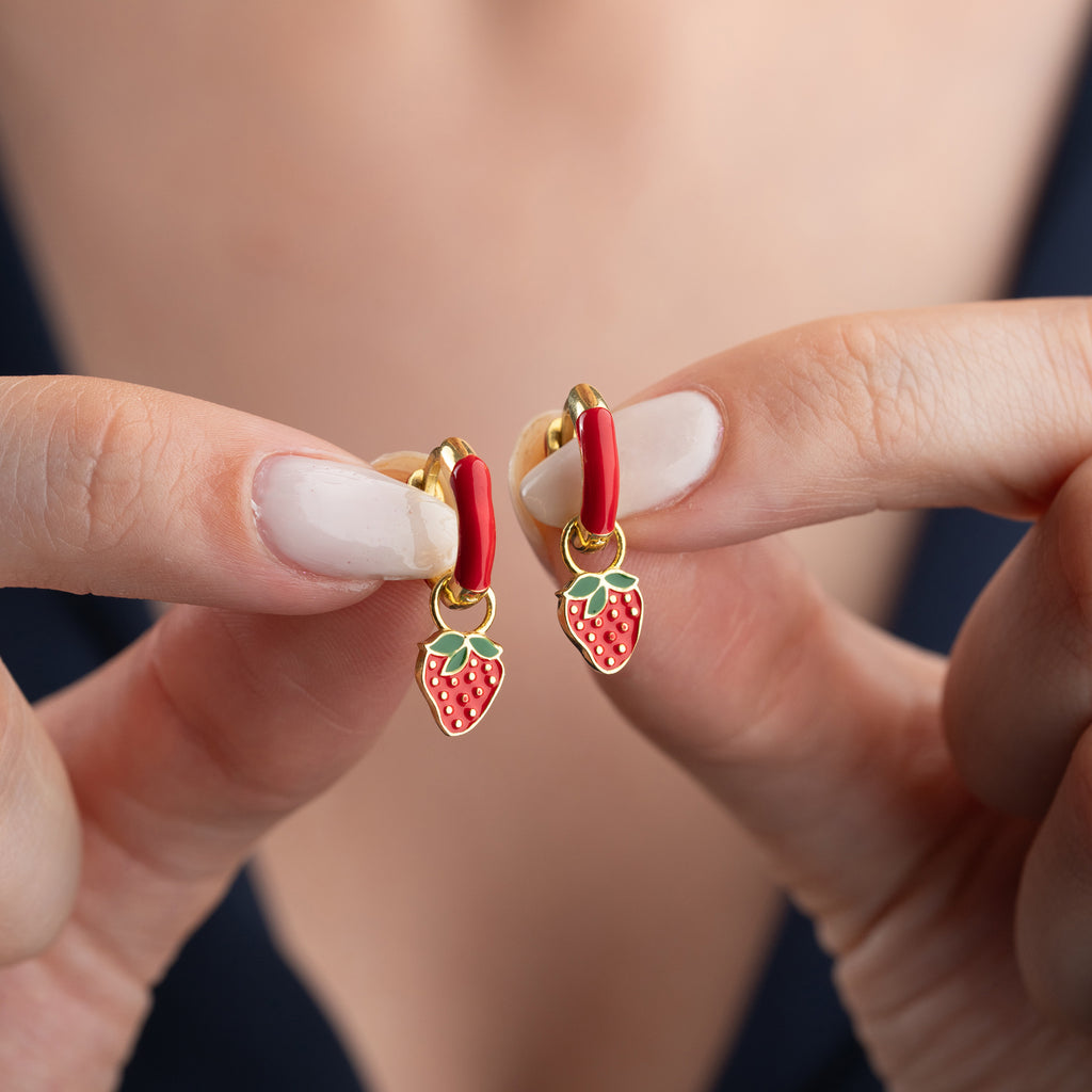 BARNENS JORDGUBBÖRHÄNGEN | 925 SILVER