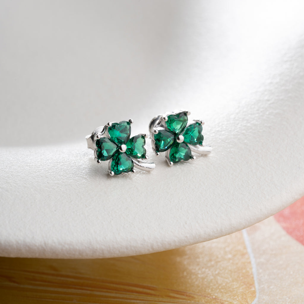 KLÖVER GRÖNA ÖRHÄNGEN | 925 SILVER