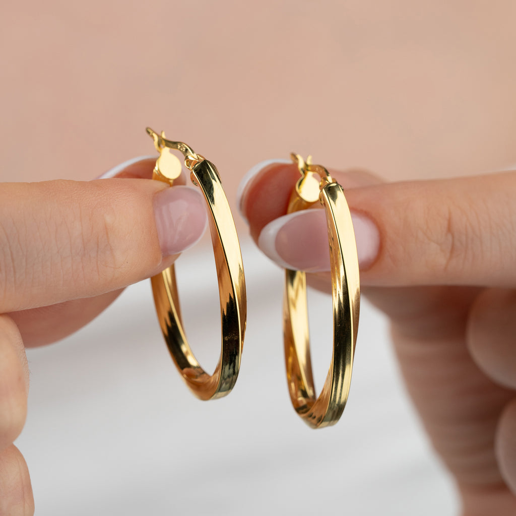 OVALA SPIRALGULD ÖRHÄNGEN | 925 SILVER