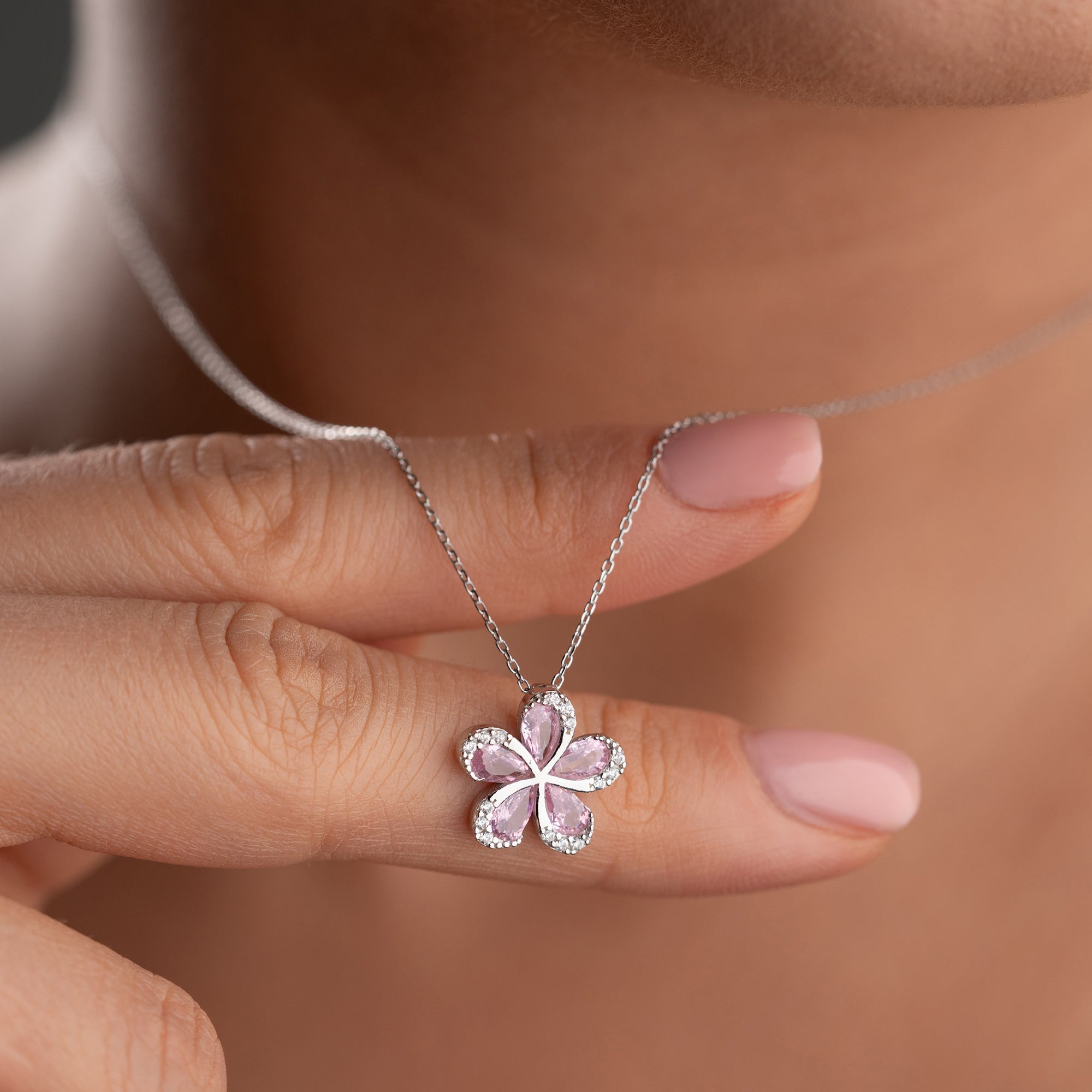ROSA PRÄSTKRAGEHALSBAND | 925 SILVER