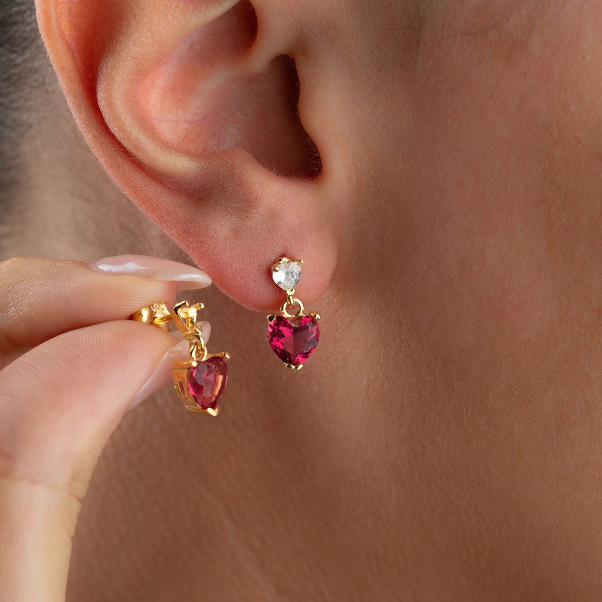 MINI RÖDA HJÄRTA ÖRHÄNGEN | 925 SILVER