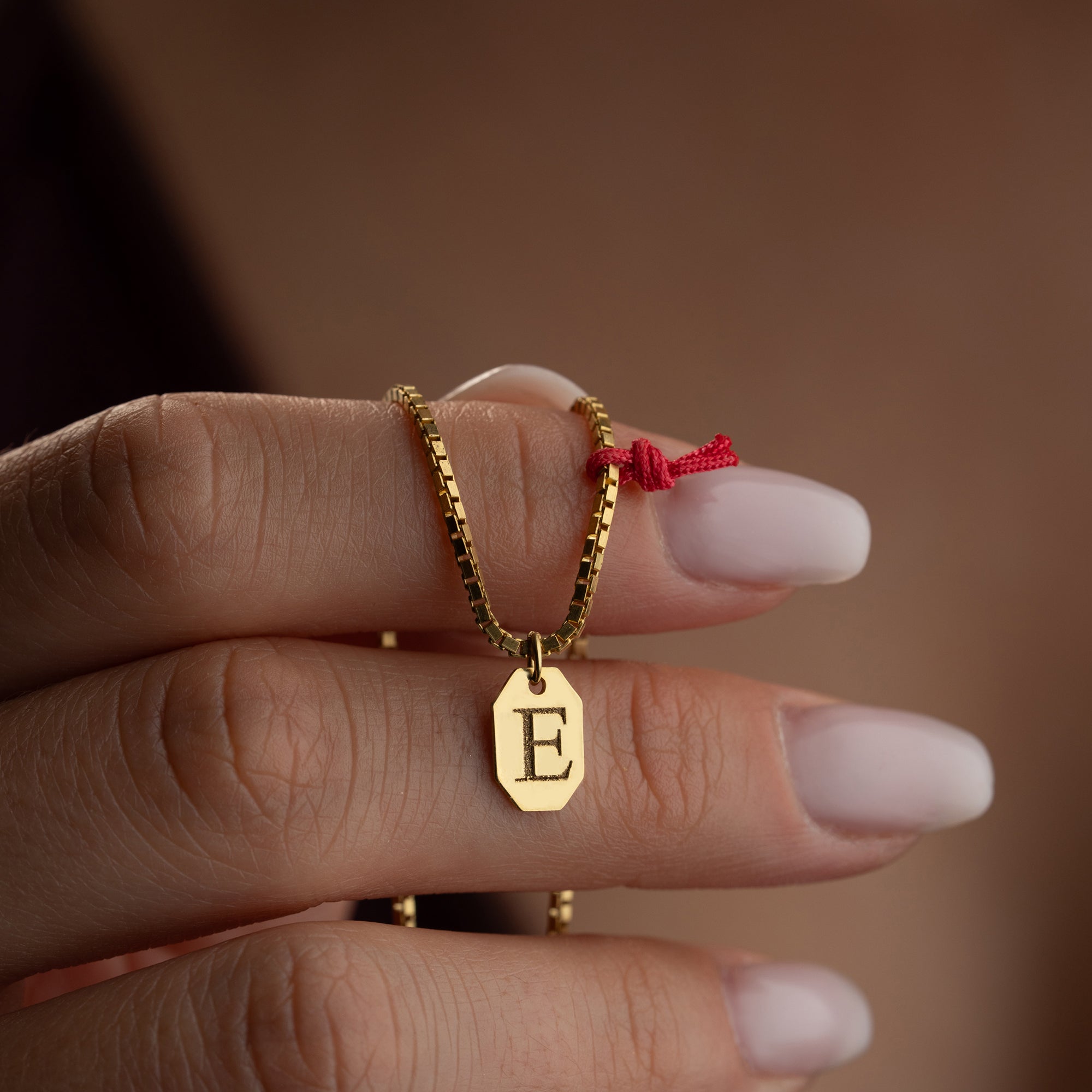 BOKSTAV KUBIK HALSKAND| 925 SILVER