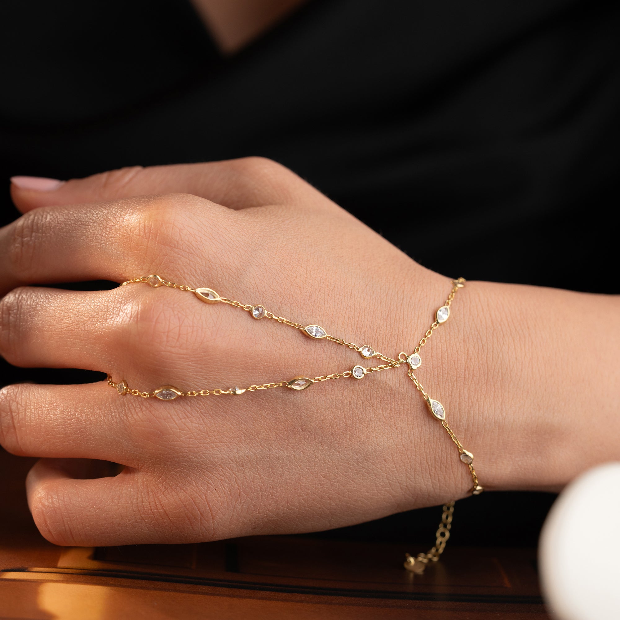 HANDSMYCKE MED ZIRKONER | 925 SILVER