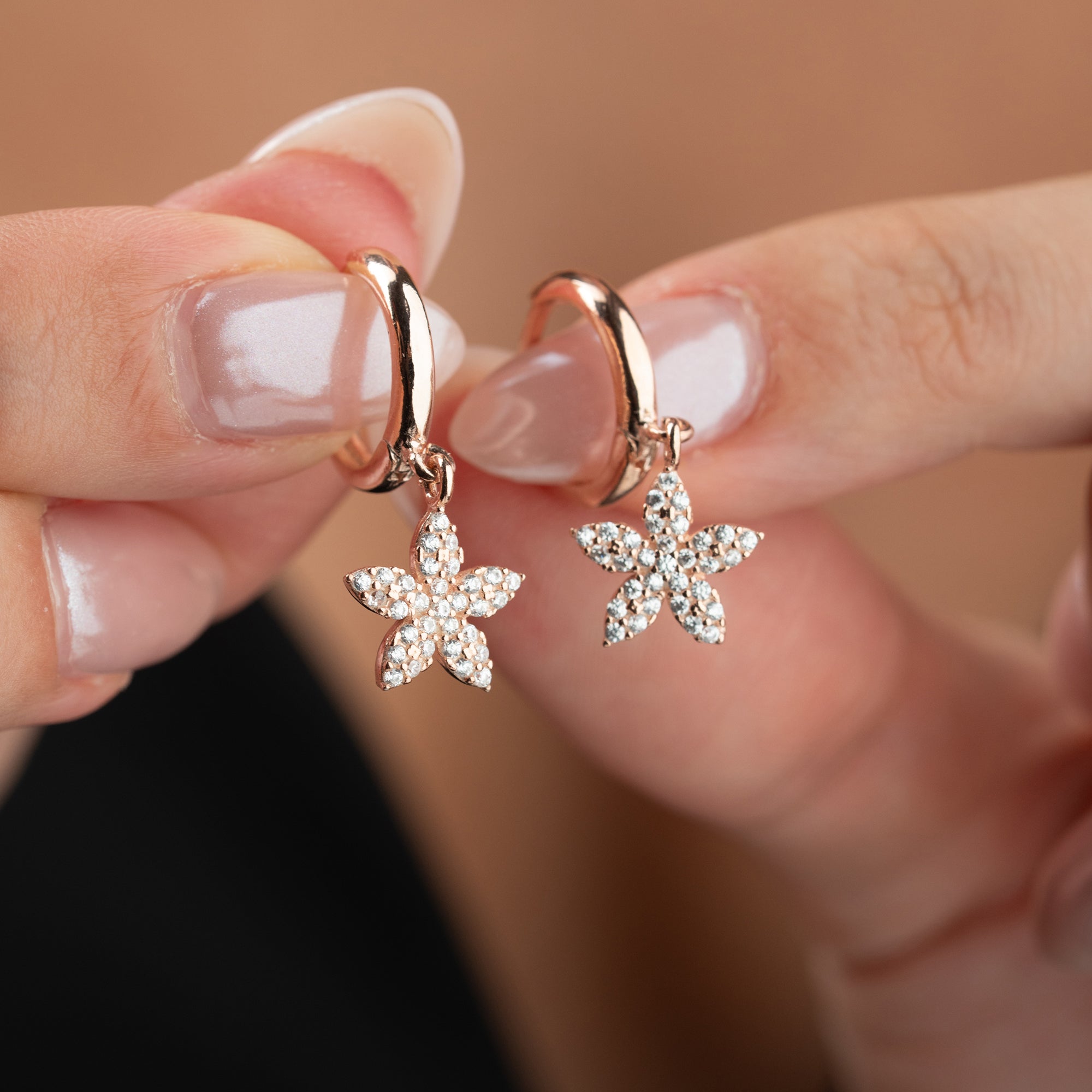 STJÄNSTERÖRHÄNGEN | 925 SILVER