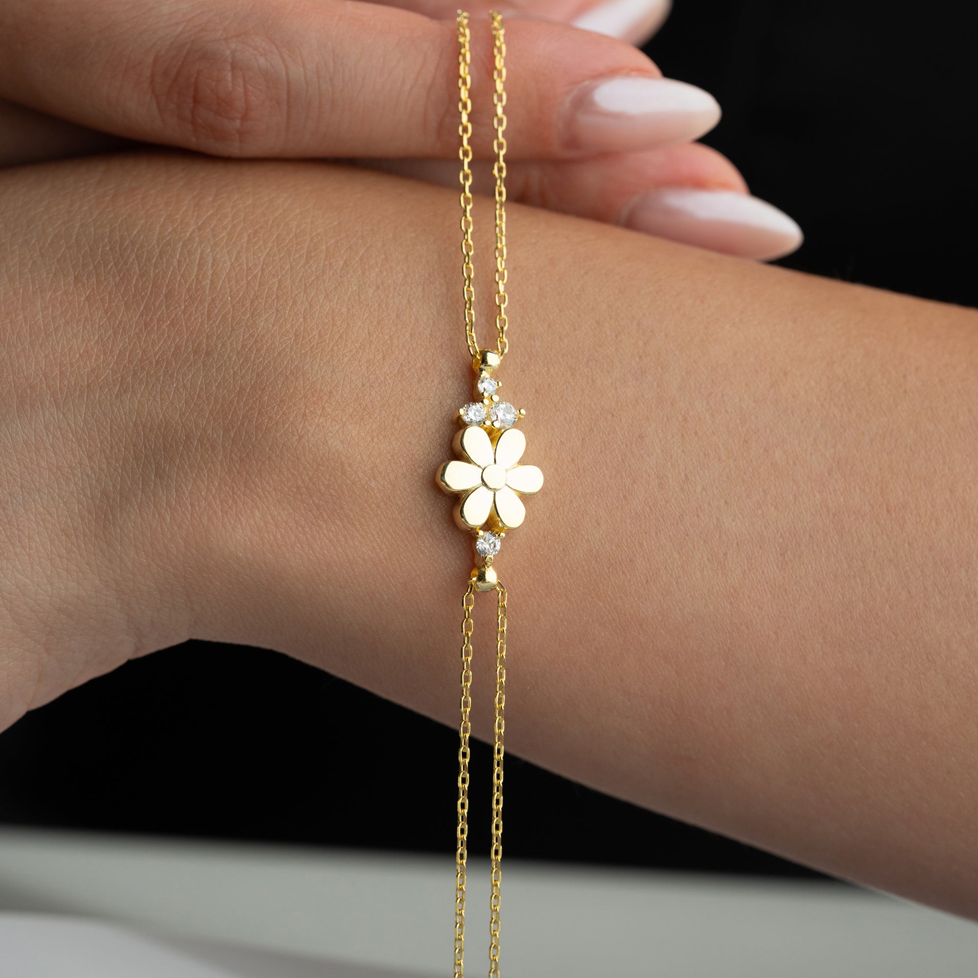 ARMBAND MED BLOMMA STEN | 925 SILVER