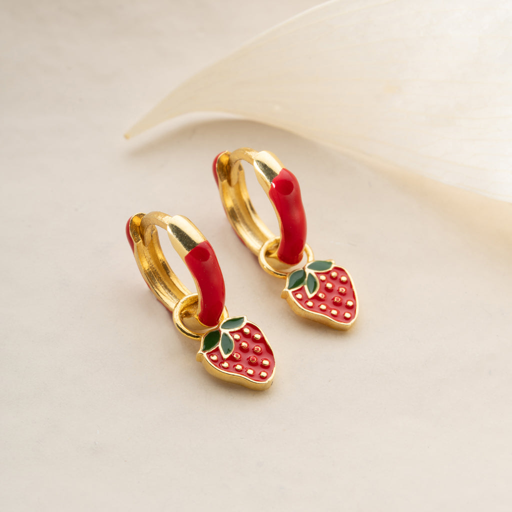 BARNENS JORDGUBBÖRHÄNGEN | 925 SILVER