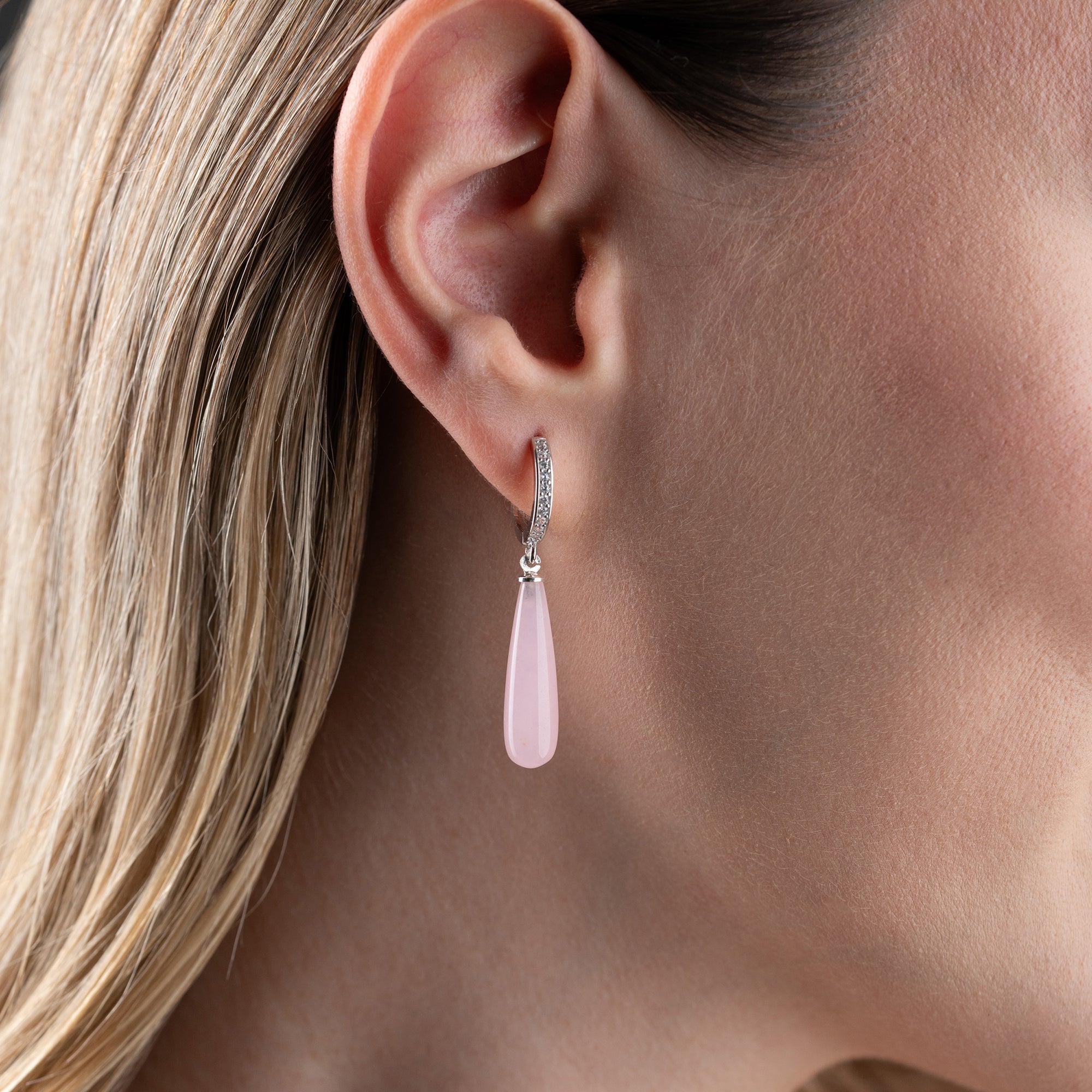 DROPPFORMADE ROSA STENÖRHÄNGEN | 925 SILVER