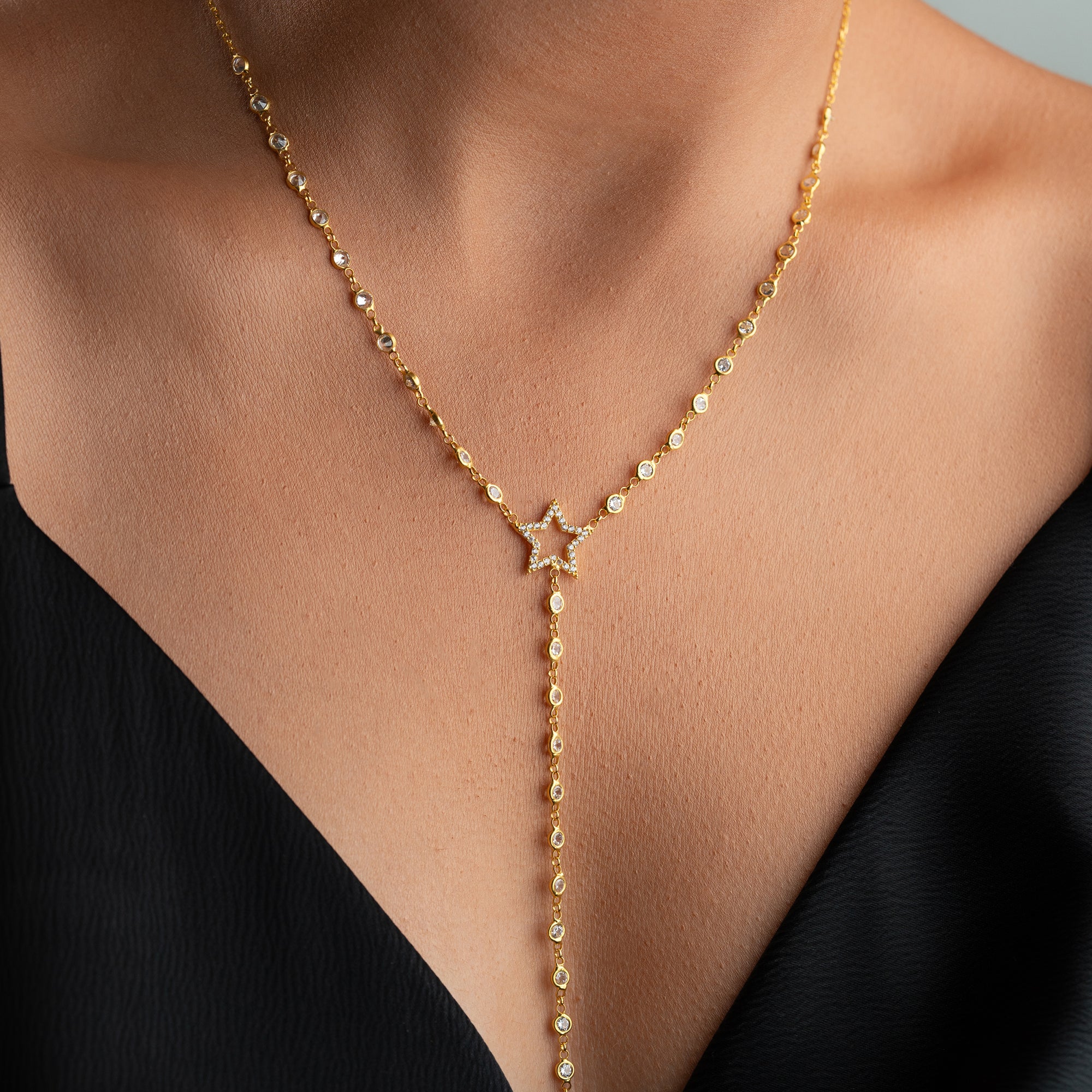 STJÄRNHALSBAND MED ZIRKONER | 925 SILVER