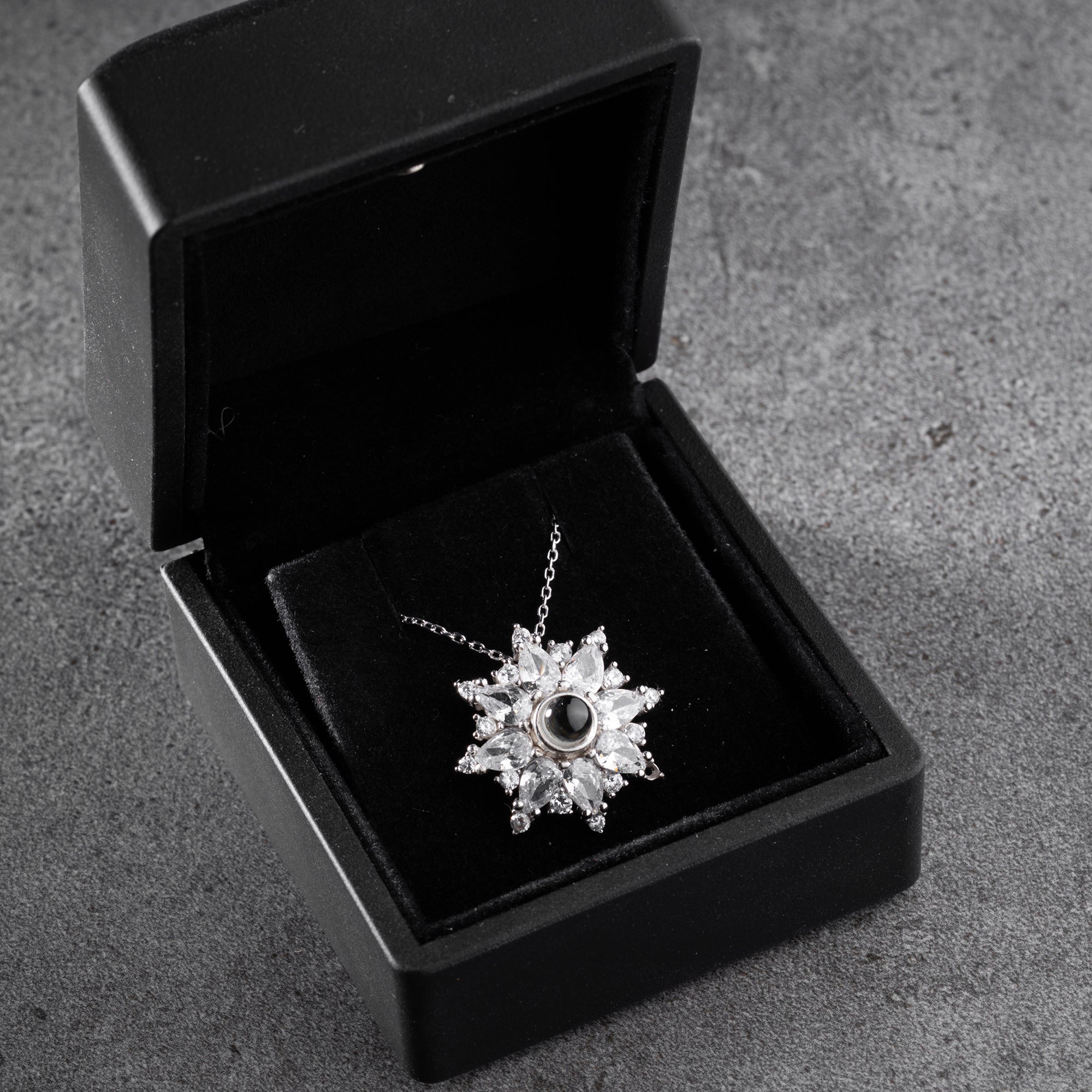 CRYSTAL LOTUS KEDJA | 925 SILVER 