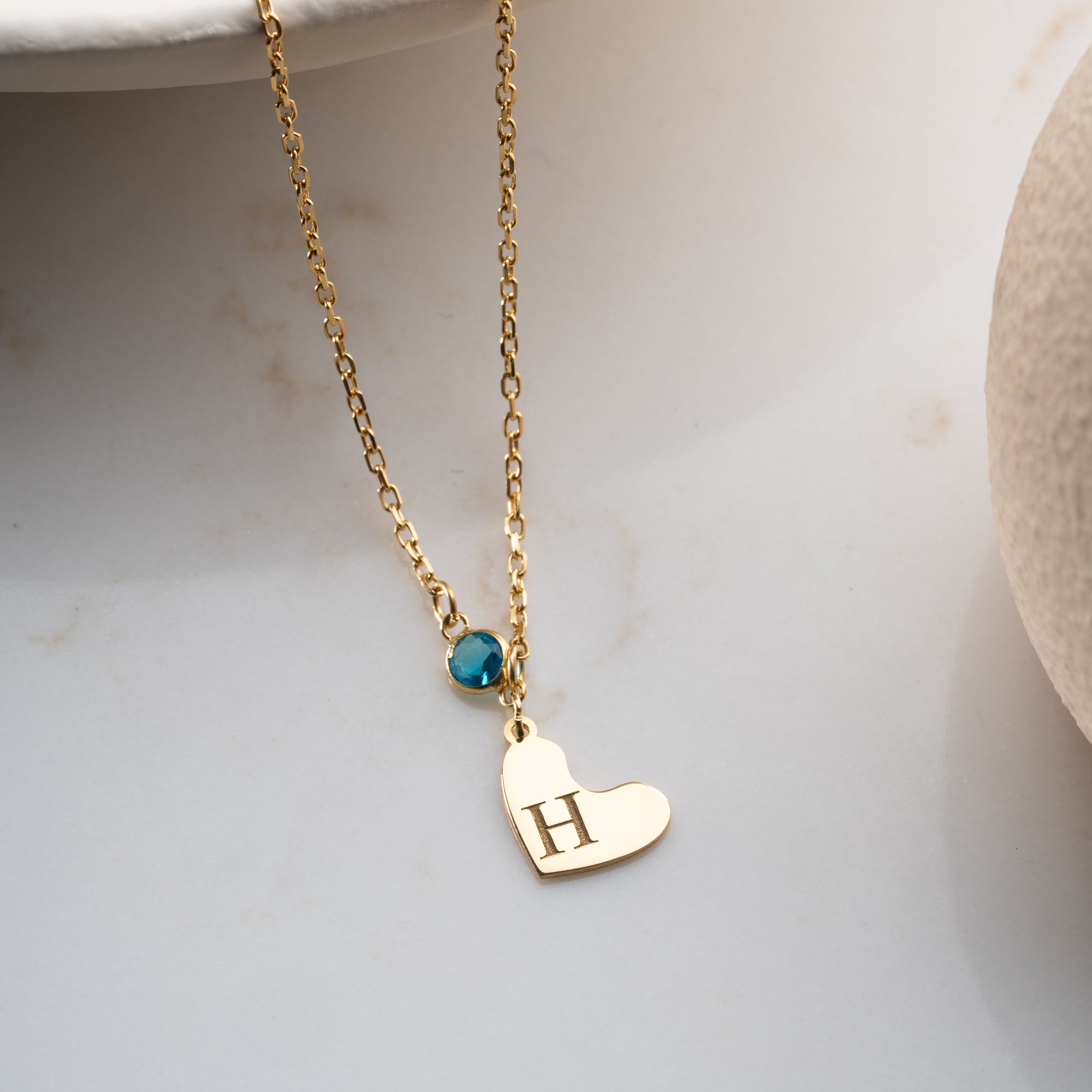 KRAGE MED HJÄRTA FÖDELSESTEN | 925 SILVER