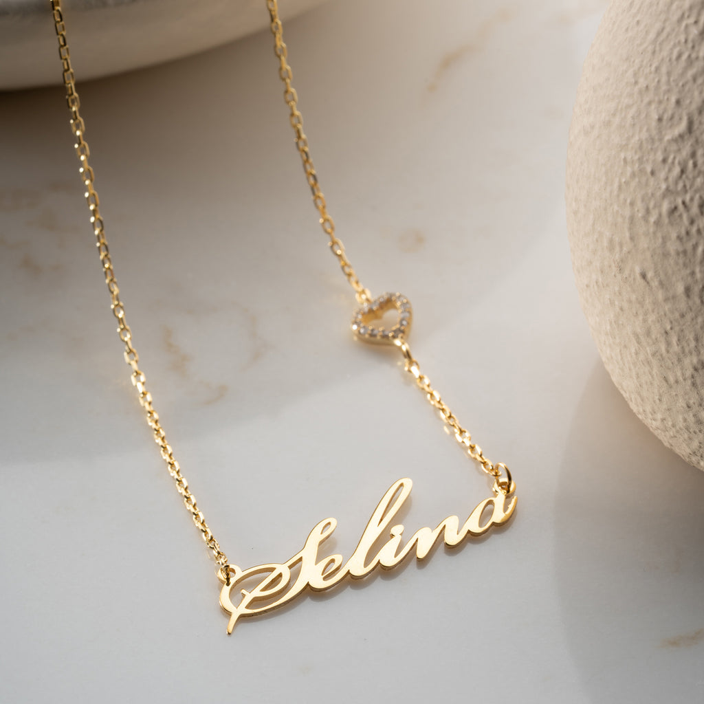 NAMN KRAGE MED ZIRCONIA HJÄRTA | 925 SILVER