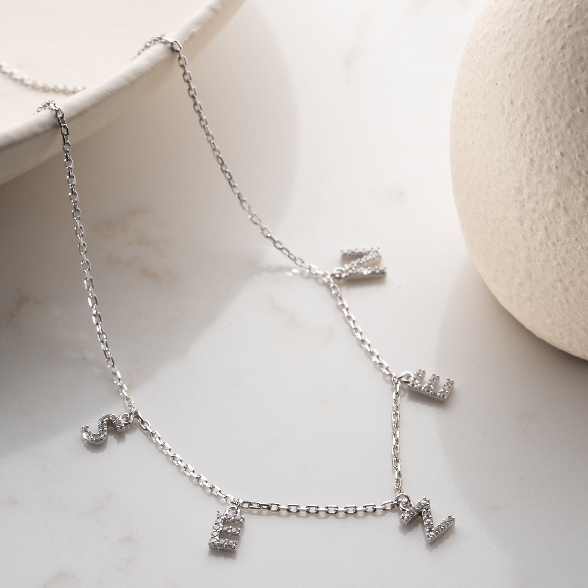 CHOCKER ZIRCONIA NAMN KRAGE | 925 SILVER