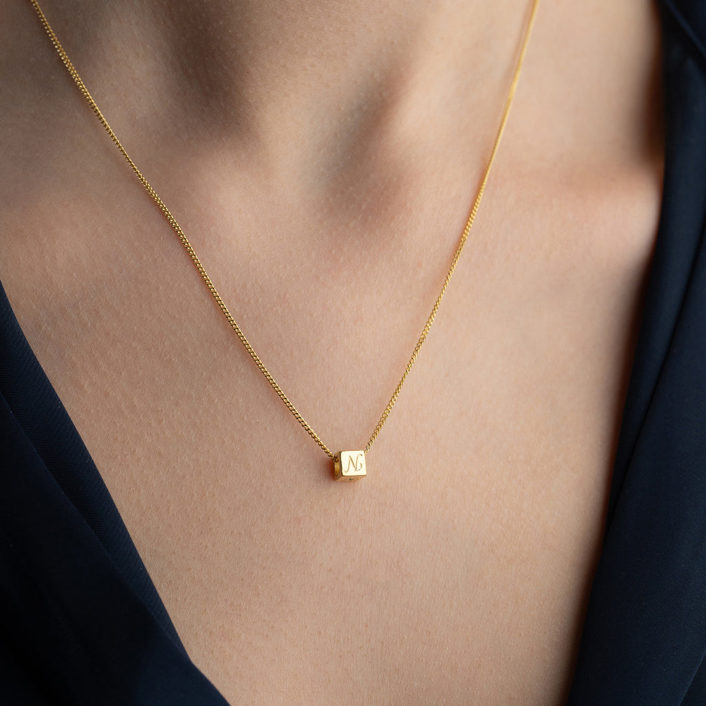 TÄRNINGBOKSTAV KRAGE | 925 SILVER