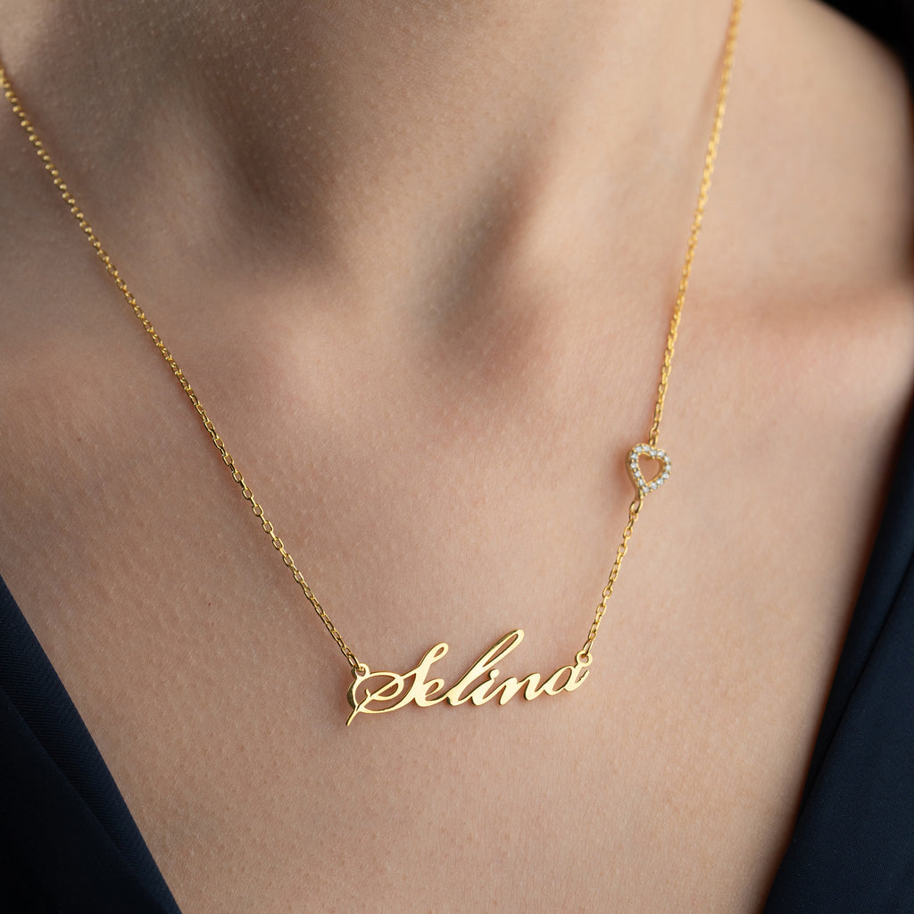 NAMN KRAGE MED ZIRCONIA HJÄRTA | 925 SILVER