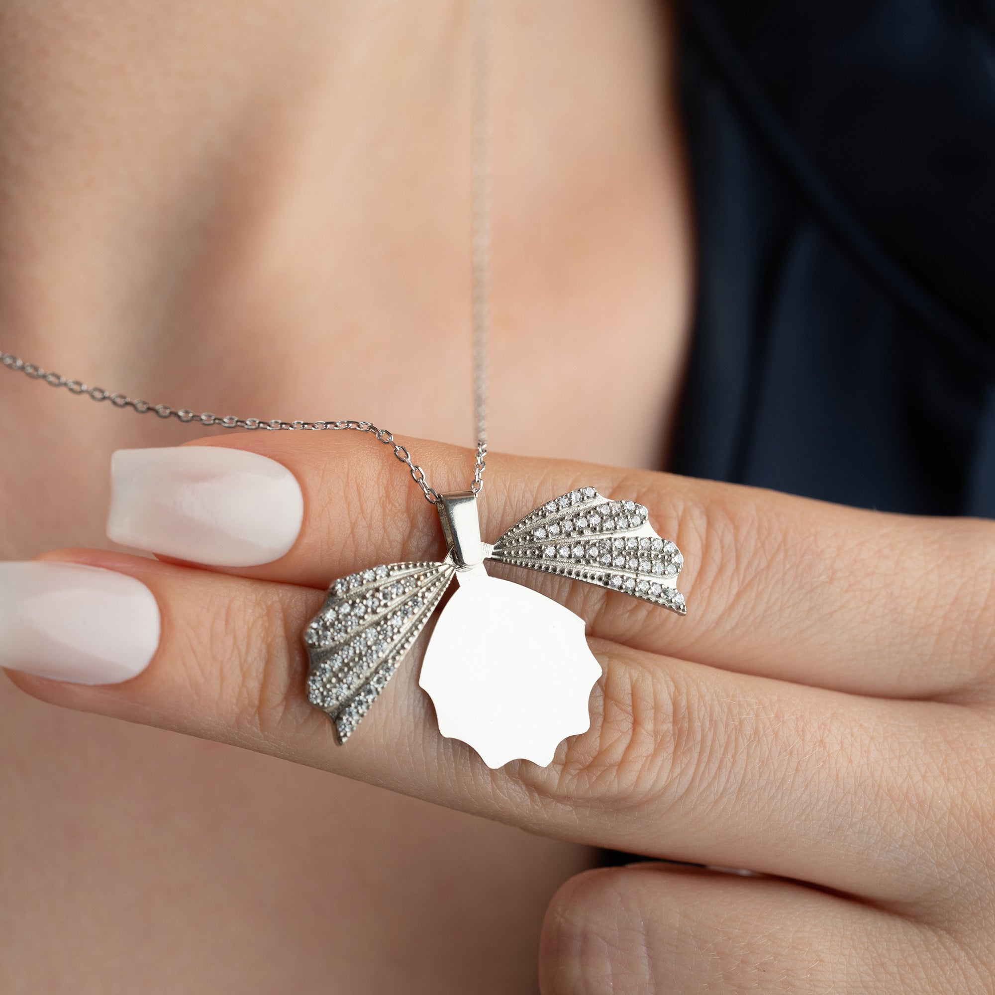 SKAL | KRAGE MED GRAVER | 925 SILVER