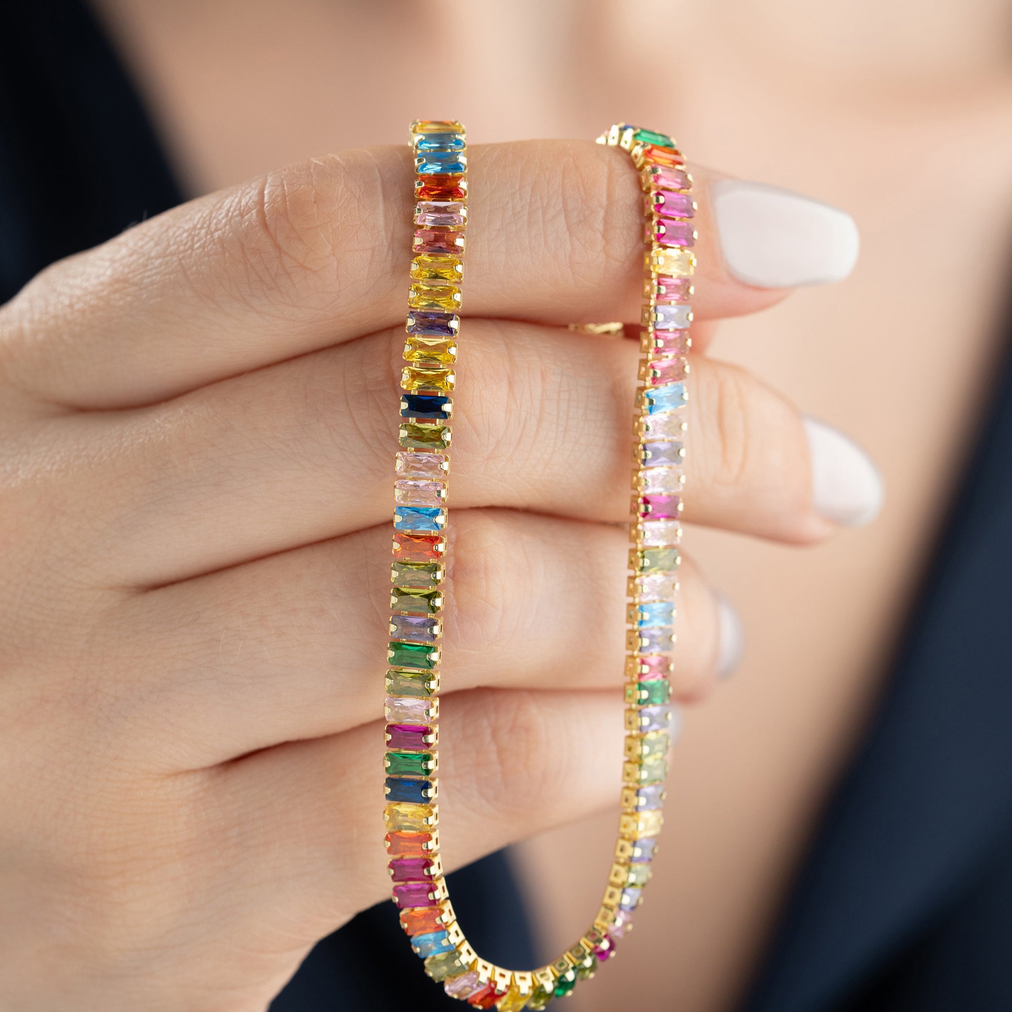 FÄRGRIKT BAGEUTTE KRAGE | 925 SILVER