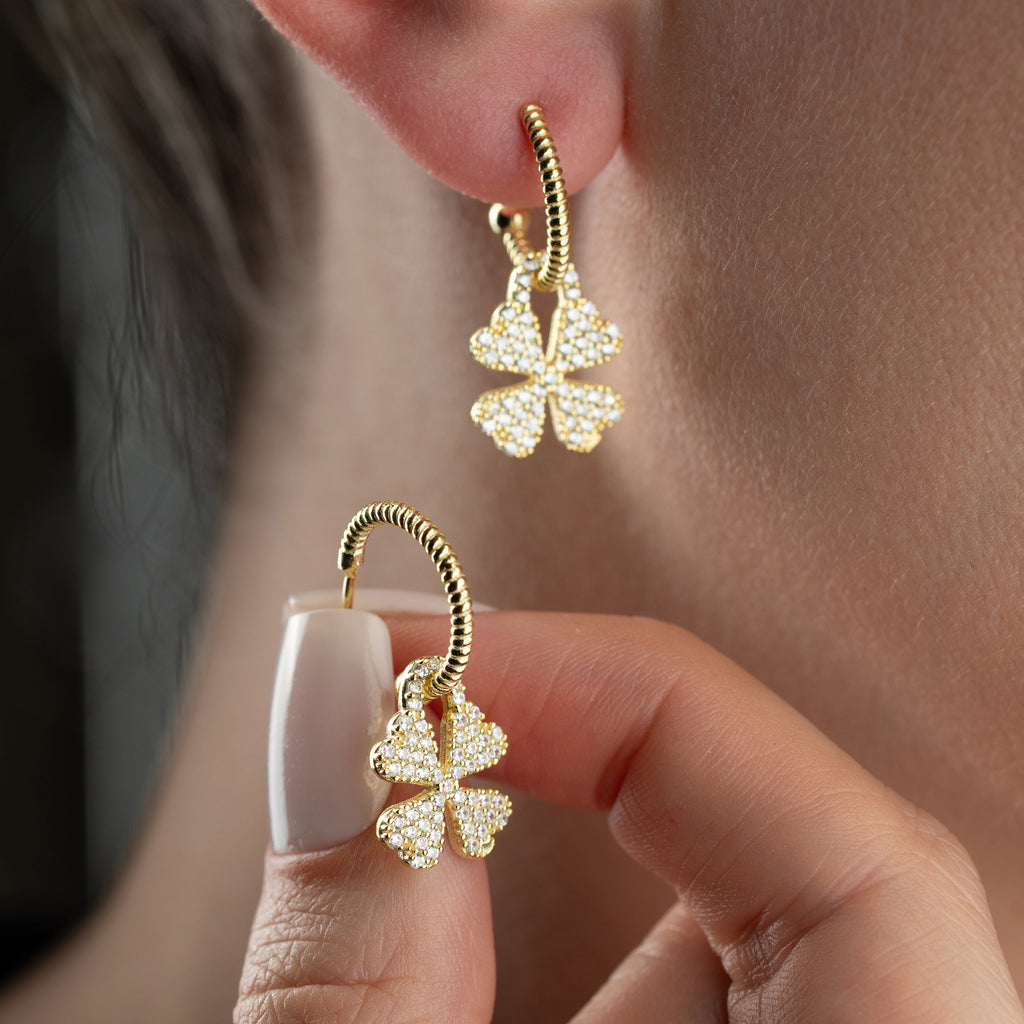 ORYN KLÖVERÖRHÄNGEN | 925 SILVER