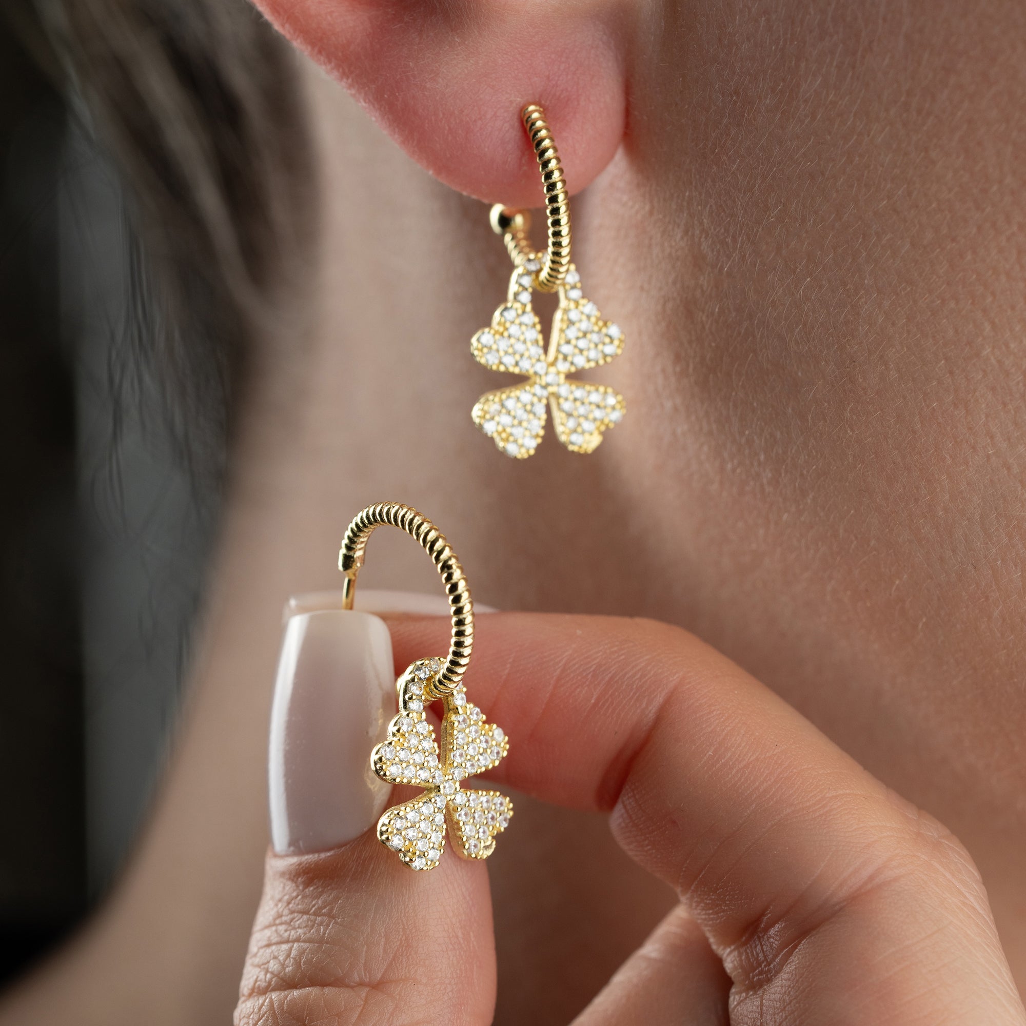 ORYN KLÖVERÖRHÄNGEN | 925 SILVER