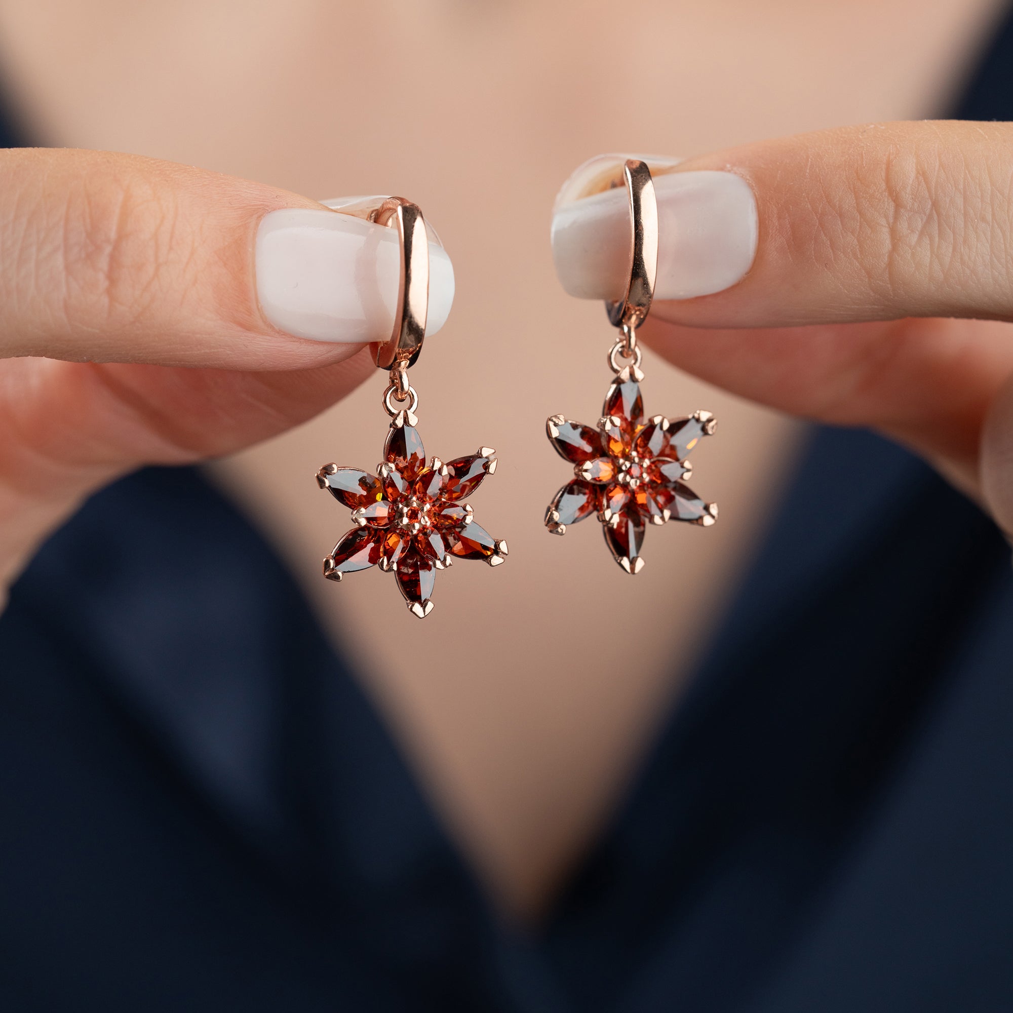 RÖDA LOTUS ÖRHÄNGEN | 925 SILVER