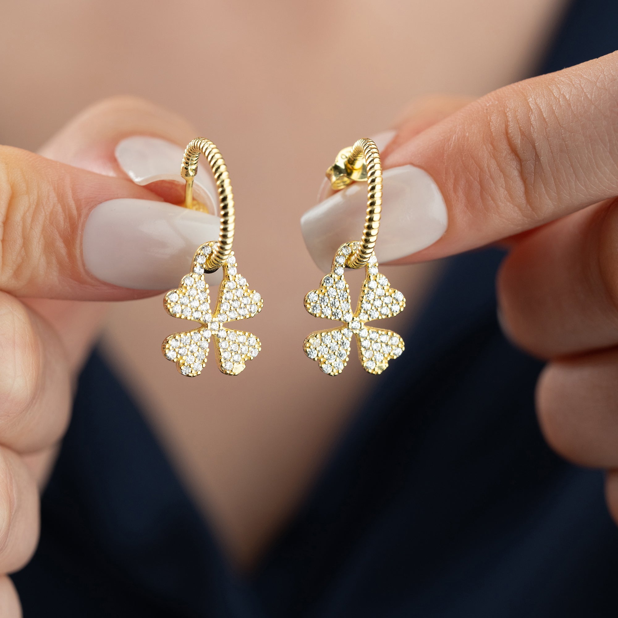 ORYN KLÖVERÖRHÄNGEN | 925 SILVER