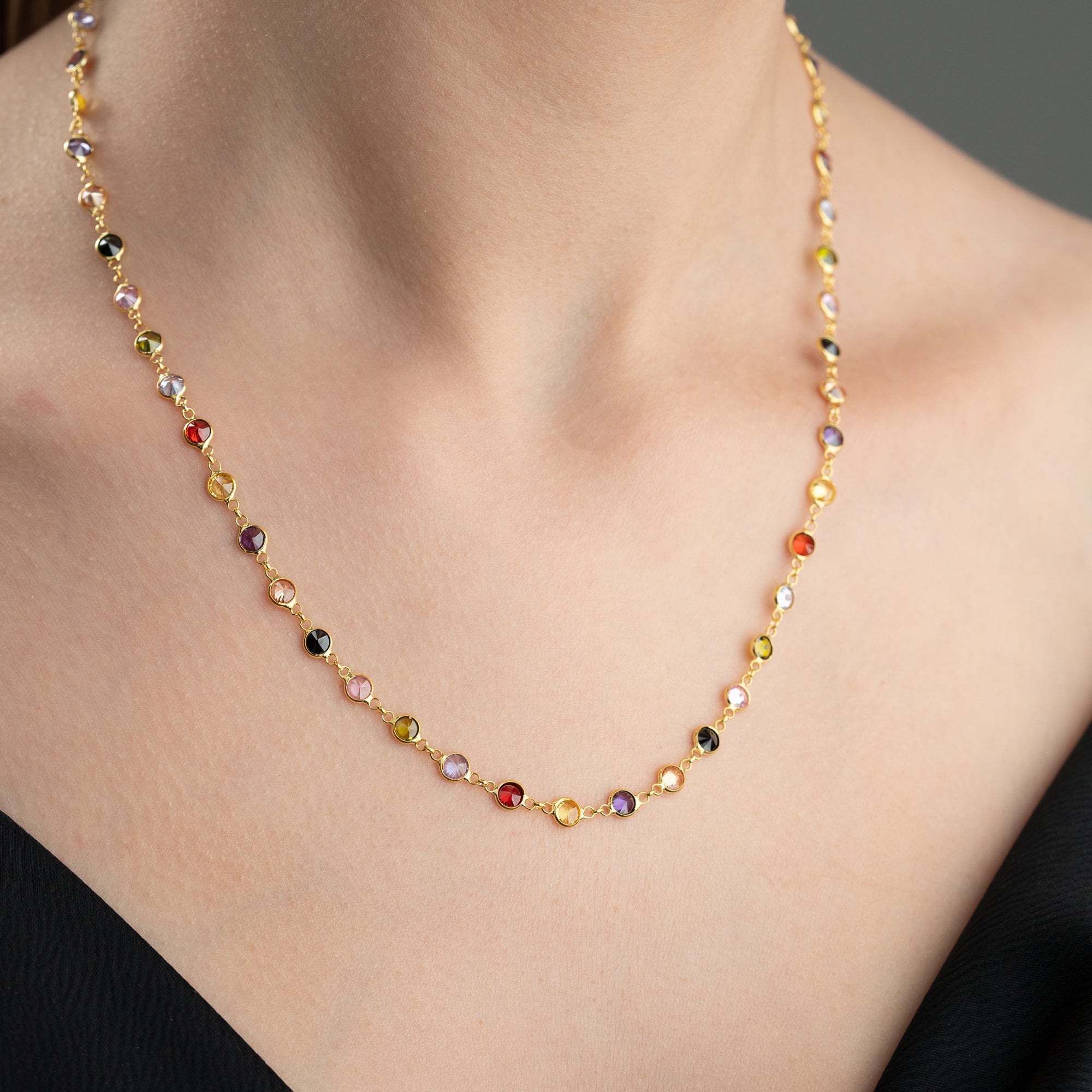 KRAGE i FÄRGERFÄRG ZIRCONIA STEN | 925 SILVER