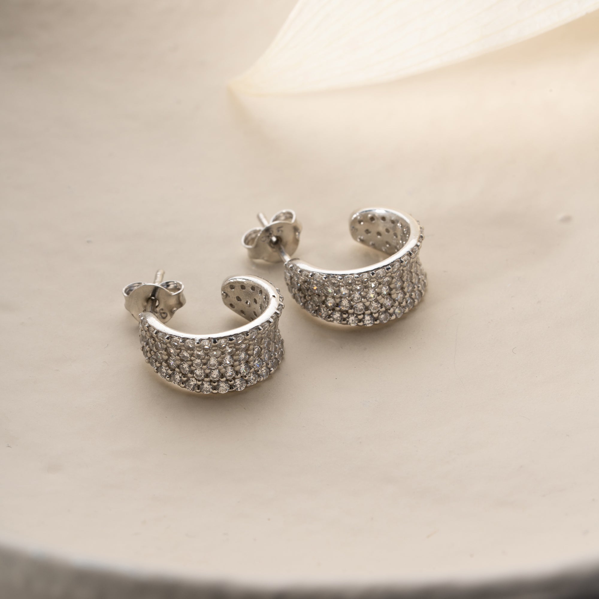 LEDA ÖRHÄNGEN | 925 SILVER