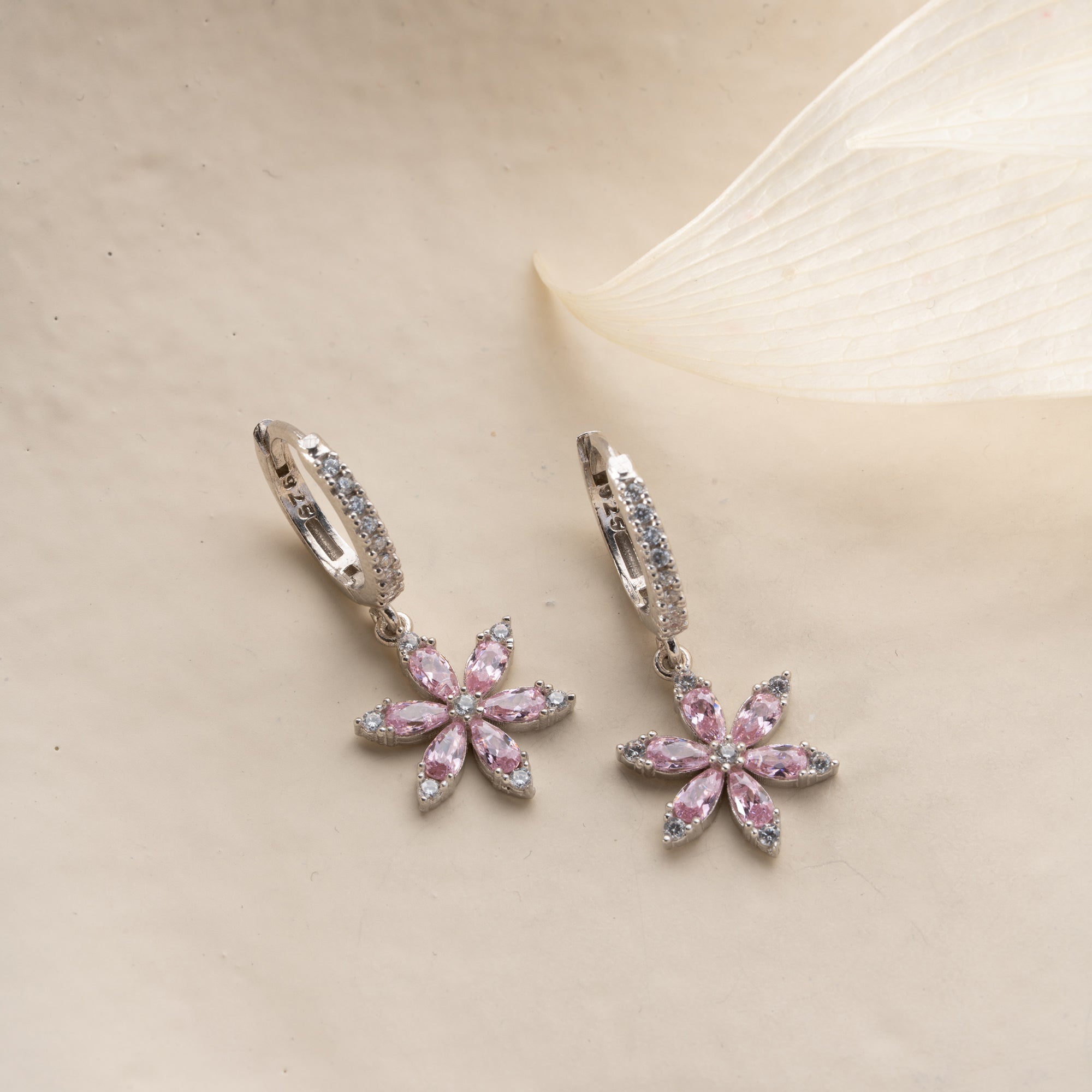 ROSA POLARIS ÖRONHÄNGAR | 925 SILVER