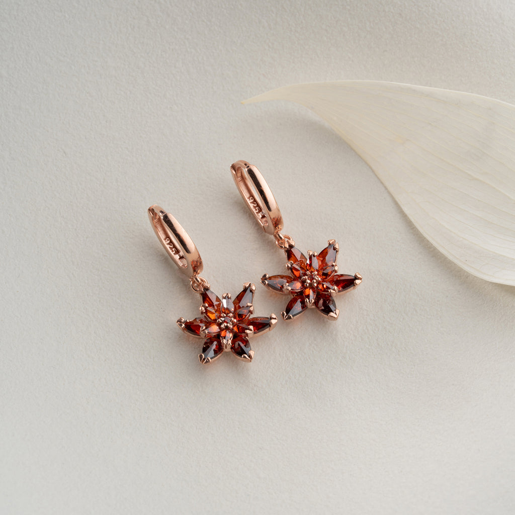 RÖDA LOTUS ÖRHÄNGEN | 925 SILVER