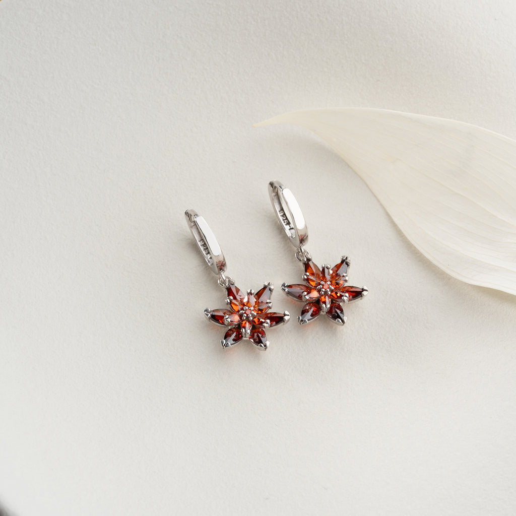 RÖDA LOTUS ÖRHÄNGEN | 925 SILVER