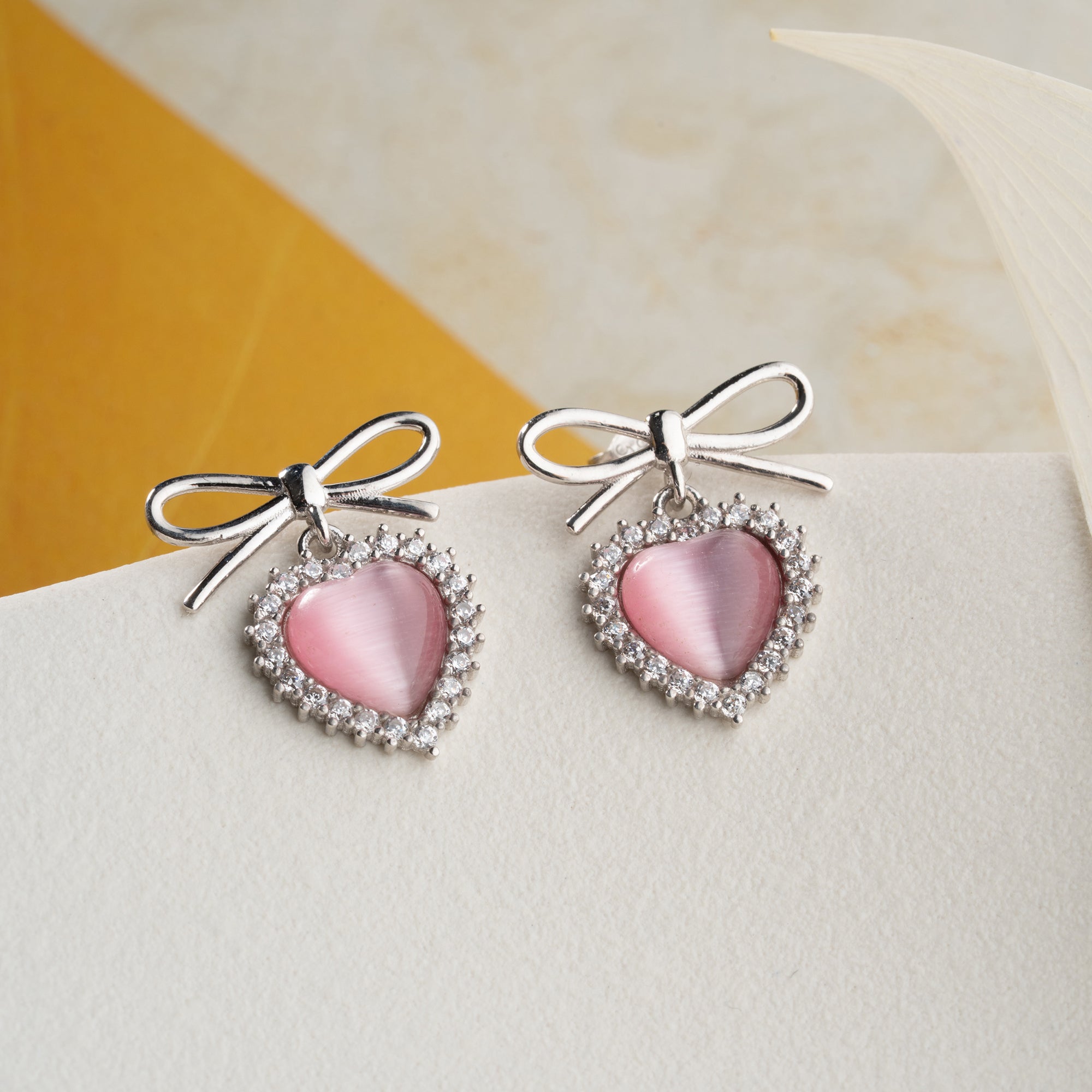 BOW HJÄRTA ÖRHÄNGEN | 925 SILVER