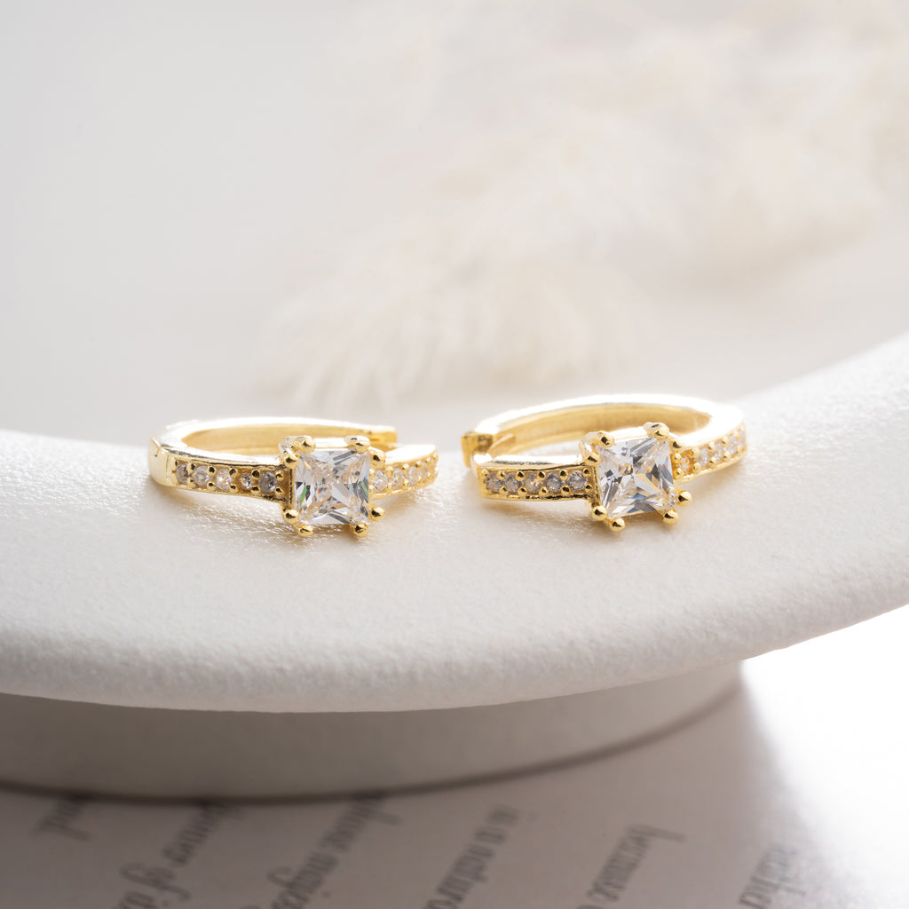 SURI ÖRHÄNGEN | 925 SILVER