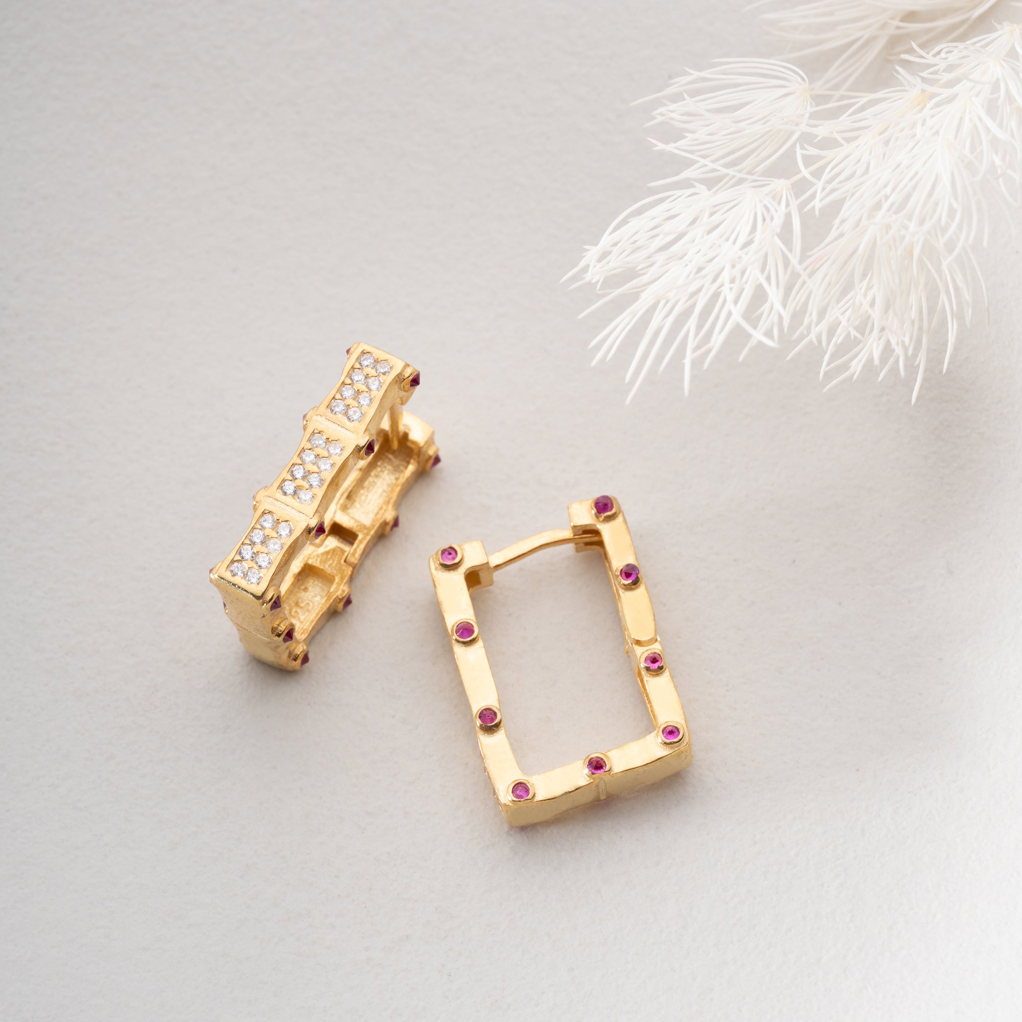 JUNA TORG ÖRHÄNGEN | 925 SILVER