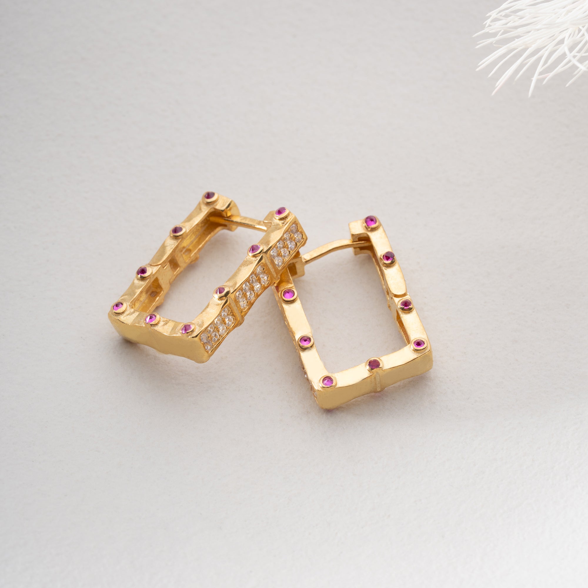 JUNA TORG ÖRHÄNGEN | 925 SILVER