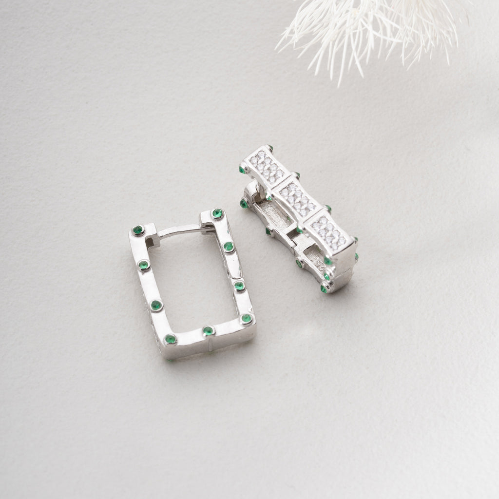 JUNA SQUARE GRÖNA ÖRHÄNGEN | 925 SILVER