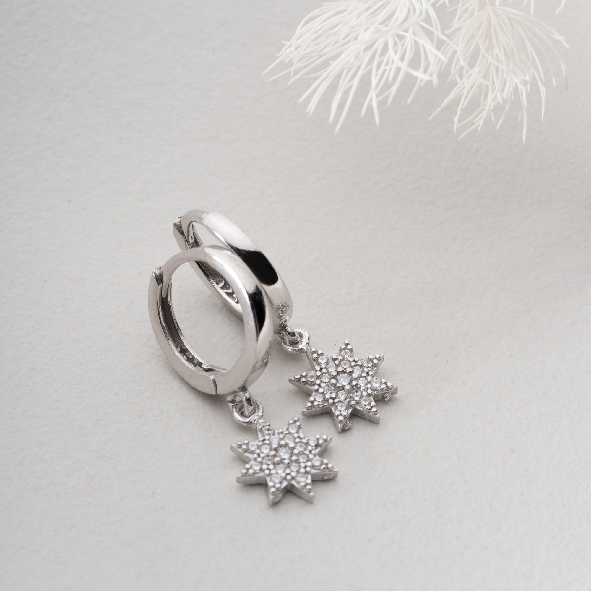 RIVA STJÄRNAÖGONHÄNGNING | 925 SILVER