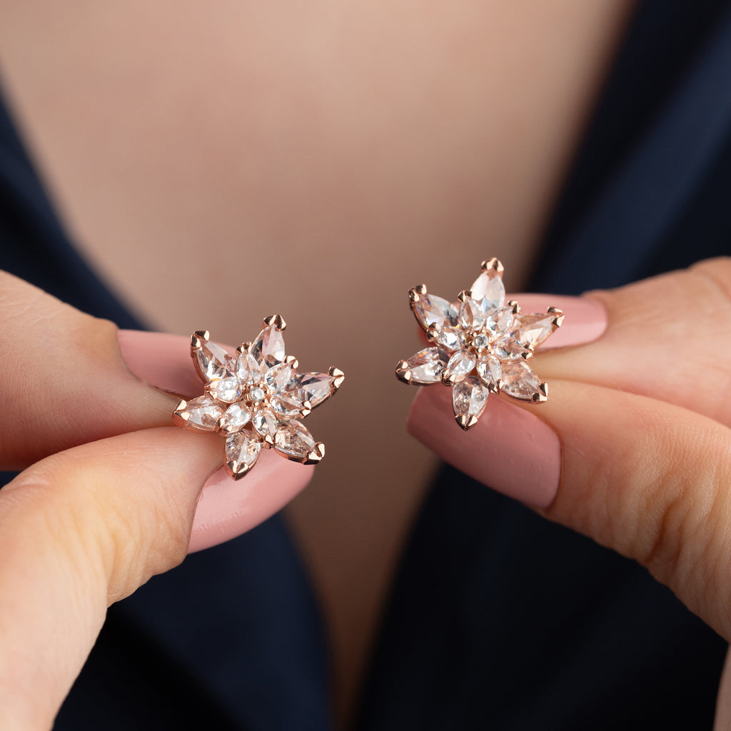 PHOEBE LOTUS ÖRHÄNGEN | 925 SILVER