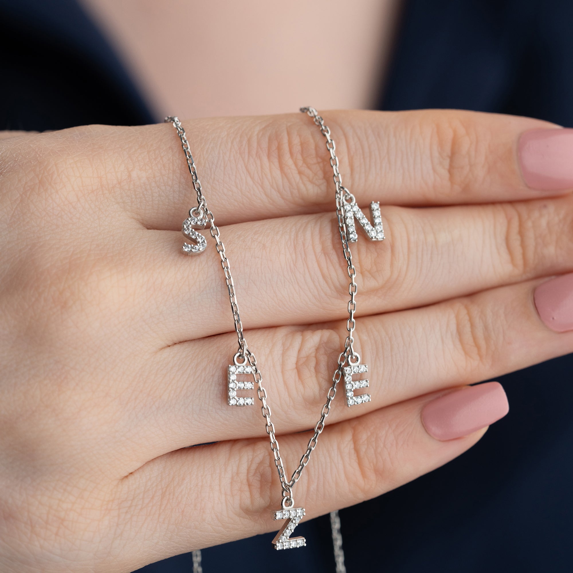 CHOCKER ZIRCONIA NAMN KRAGE | 925 SILVER