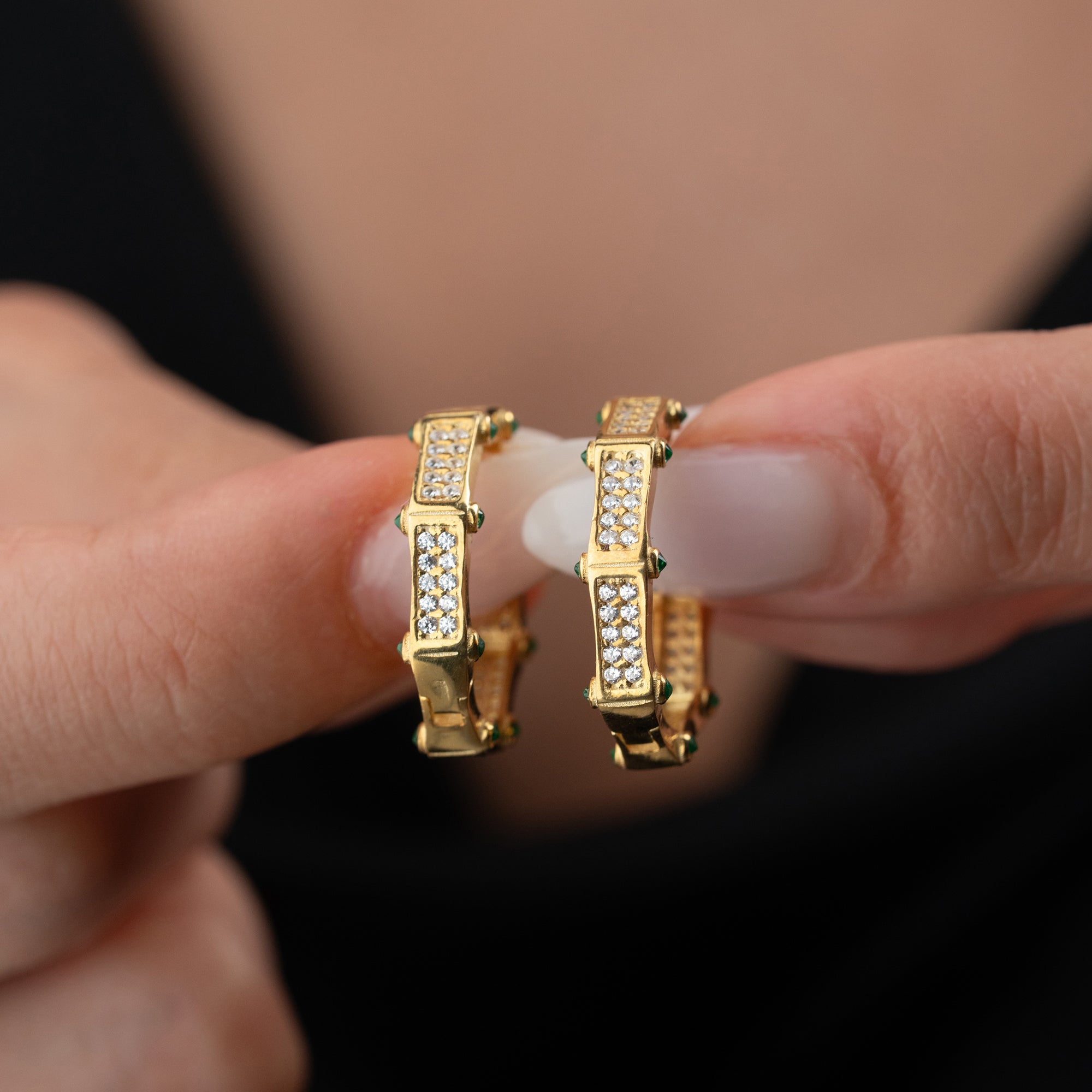 JUNA GRÖNA ÖRHÄNGEN | 925 SILVER