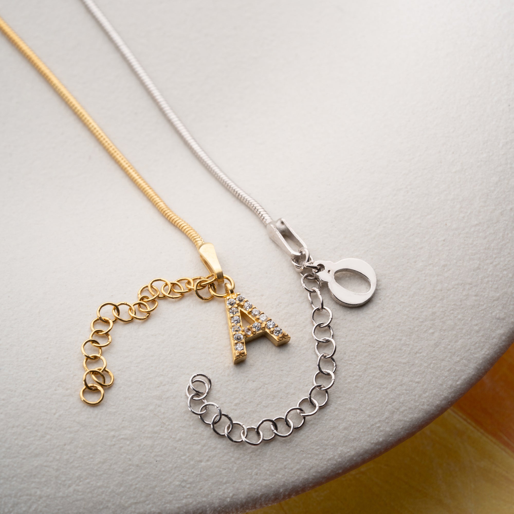 SMART ARMBAND MED ORMSKINN MED BOKSTÄVER PARTNER | 925 SILVER