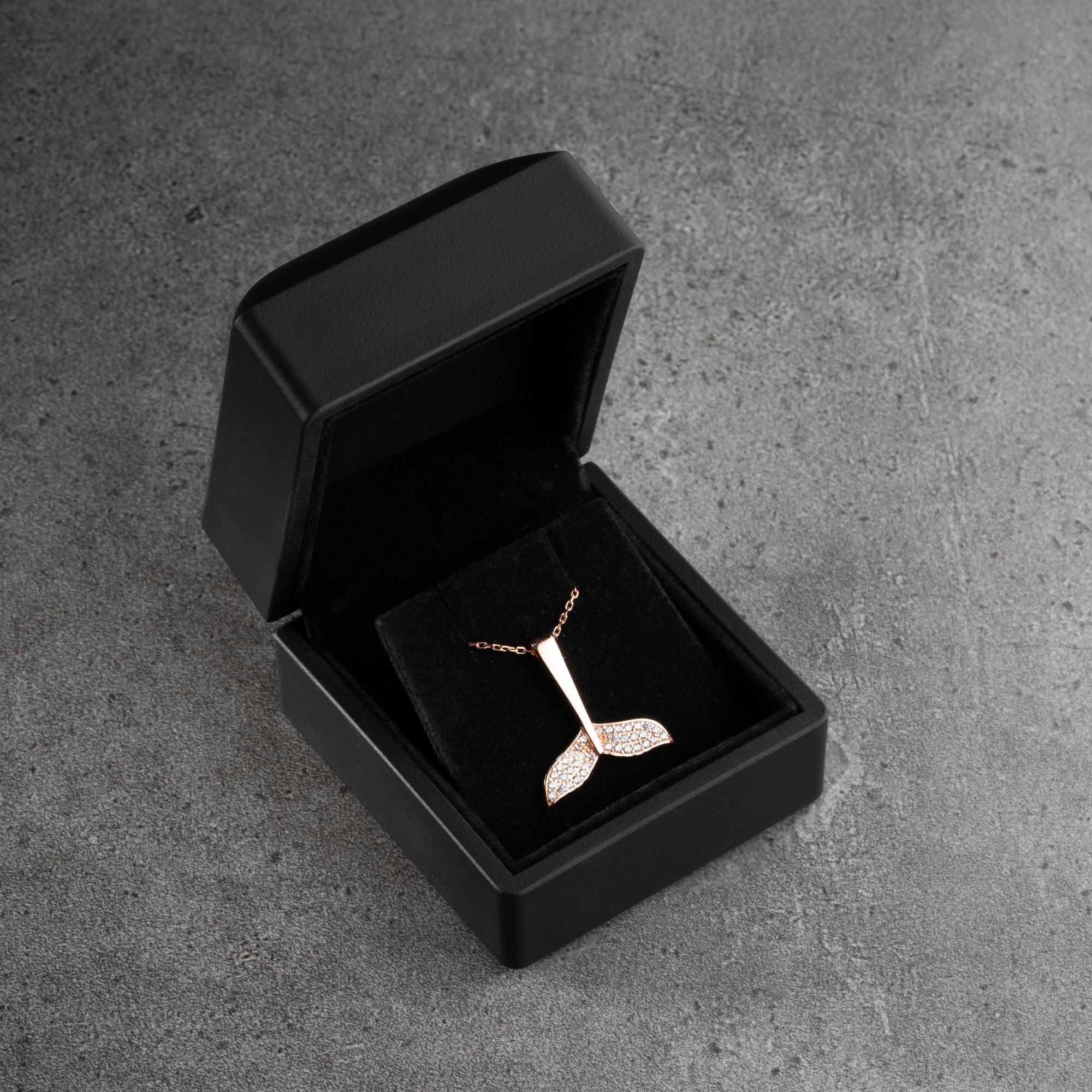 DELFINHALSBAND MED AVA | 925 SILVER