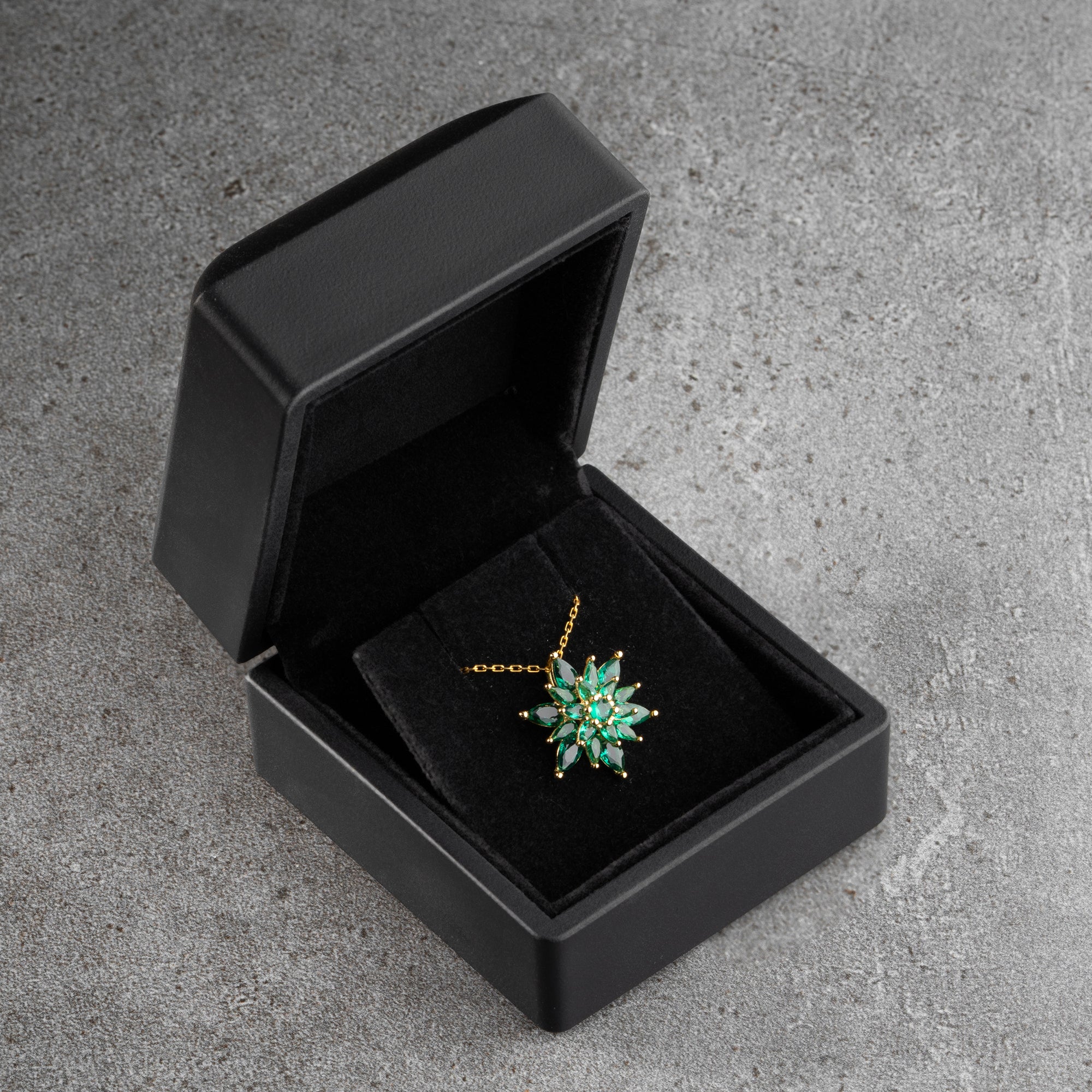 GRÖNT LOTUSHALSBAND | 925 SILVER