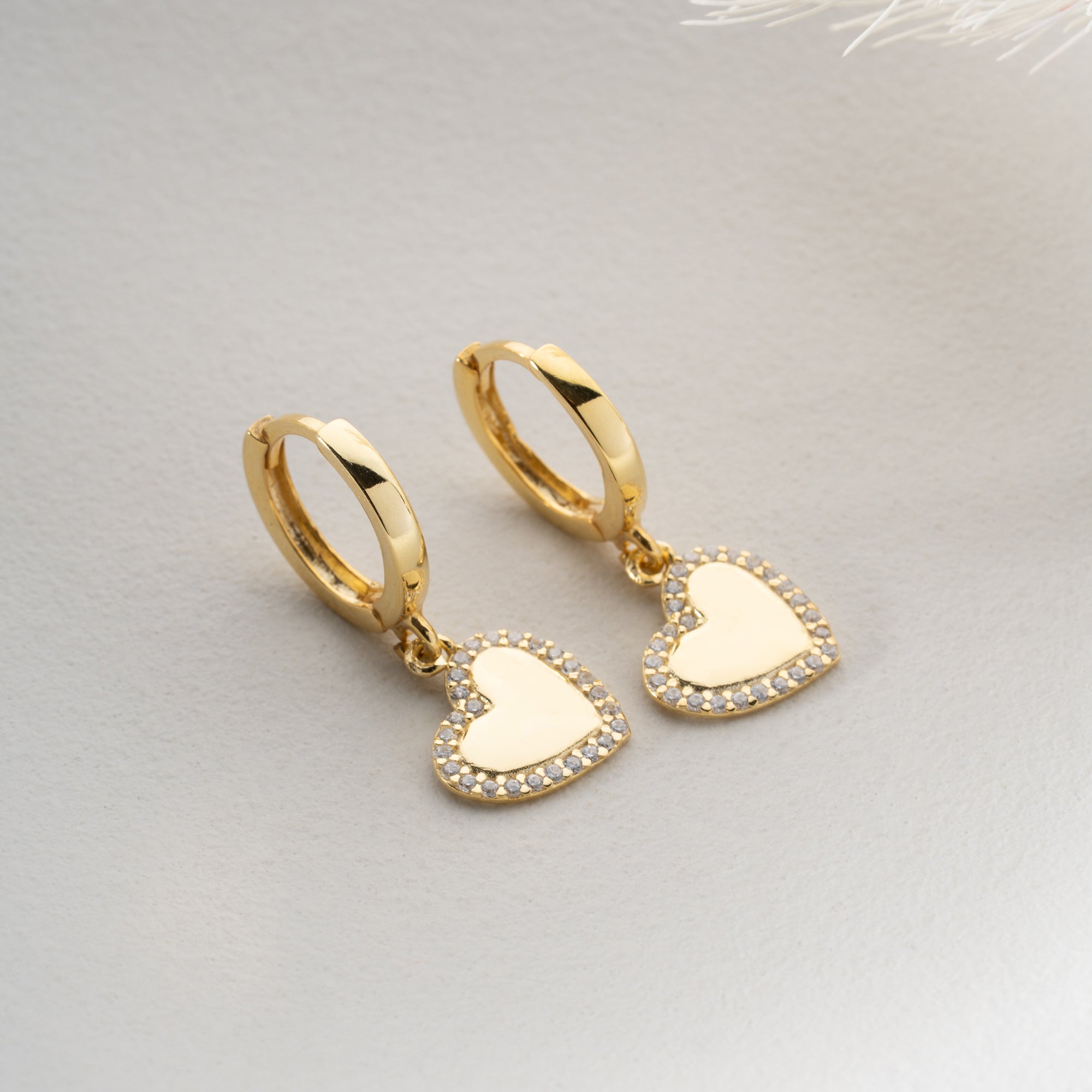 GIA HJÄRTA ÖRHÄNGEN | 925 SILVER